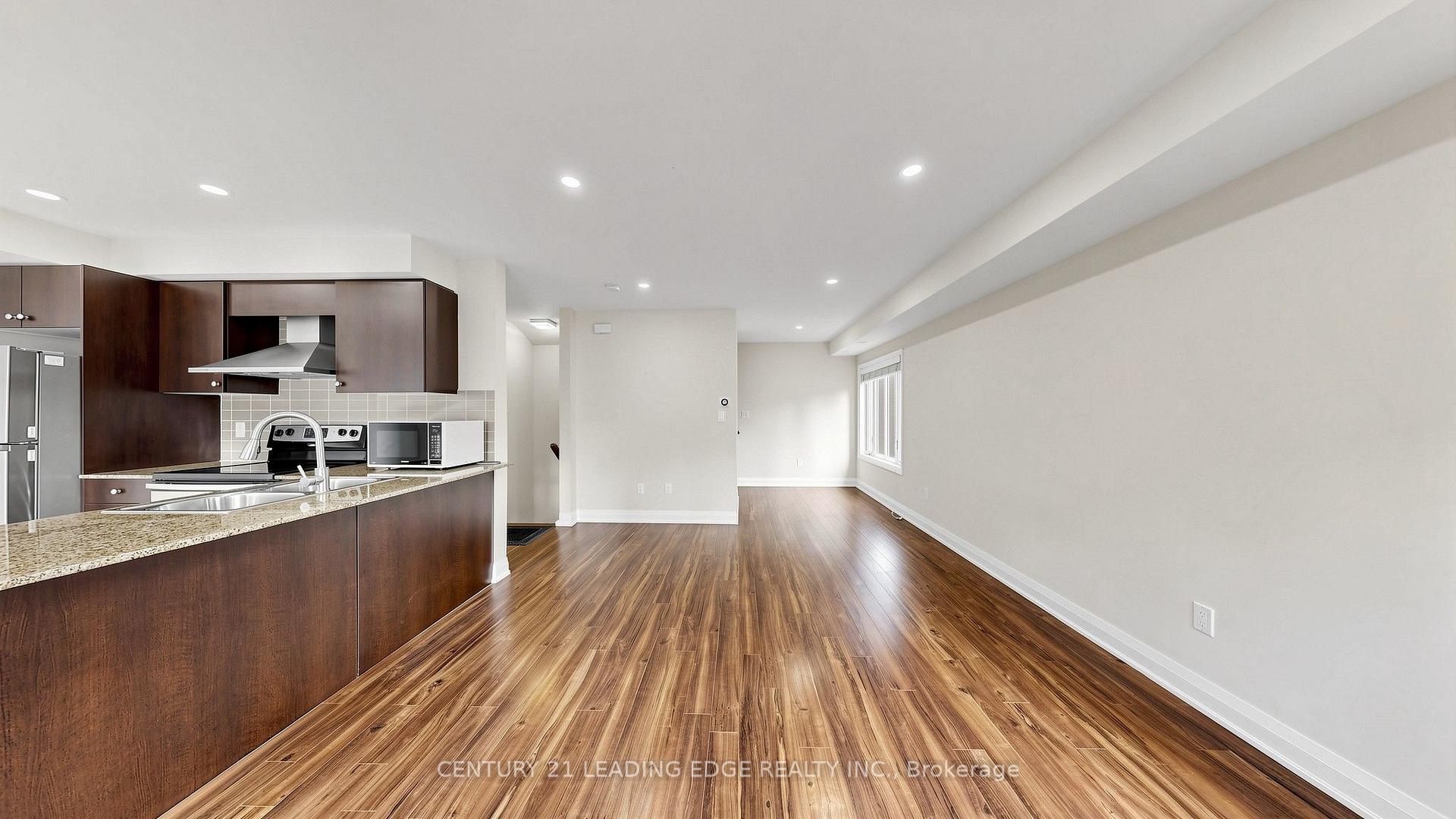 Photo 11 of Unit 202, 320 John Street, Markham, Aileen-Willowbrook — HOMEH