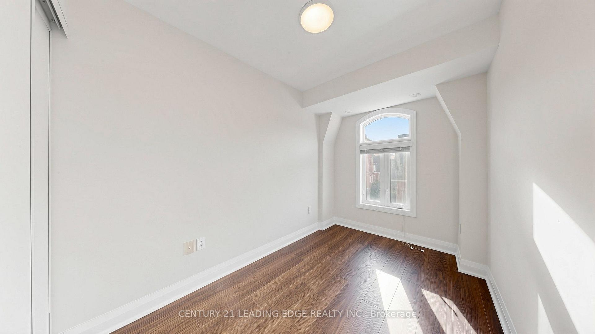 Photo 37 of Unit 202, 320 John Street, Markham, Aileen-Willowbrook — HOMEH