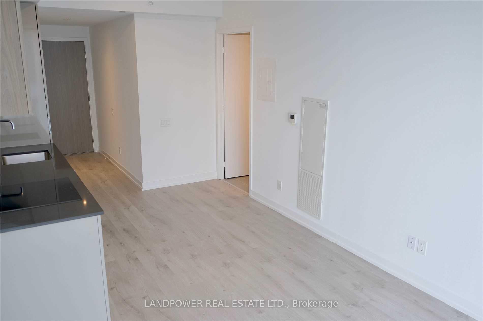 Photo 5 of Unit 4007, 161 Roehampton Avenue, Toronto, Mount Pleasant West — HOMEH