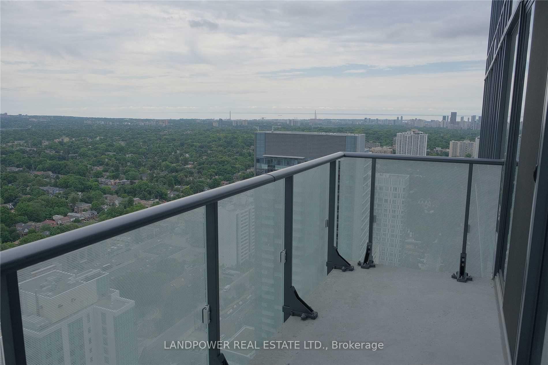 Photo 10 of Unit 4007, 161 Roehampton Avenue, Toronto, Mount Pleasant West — HOMEH