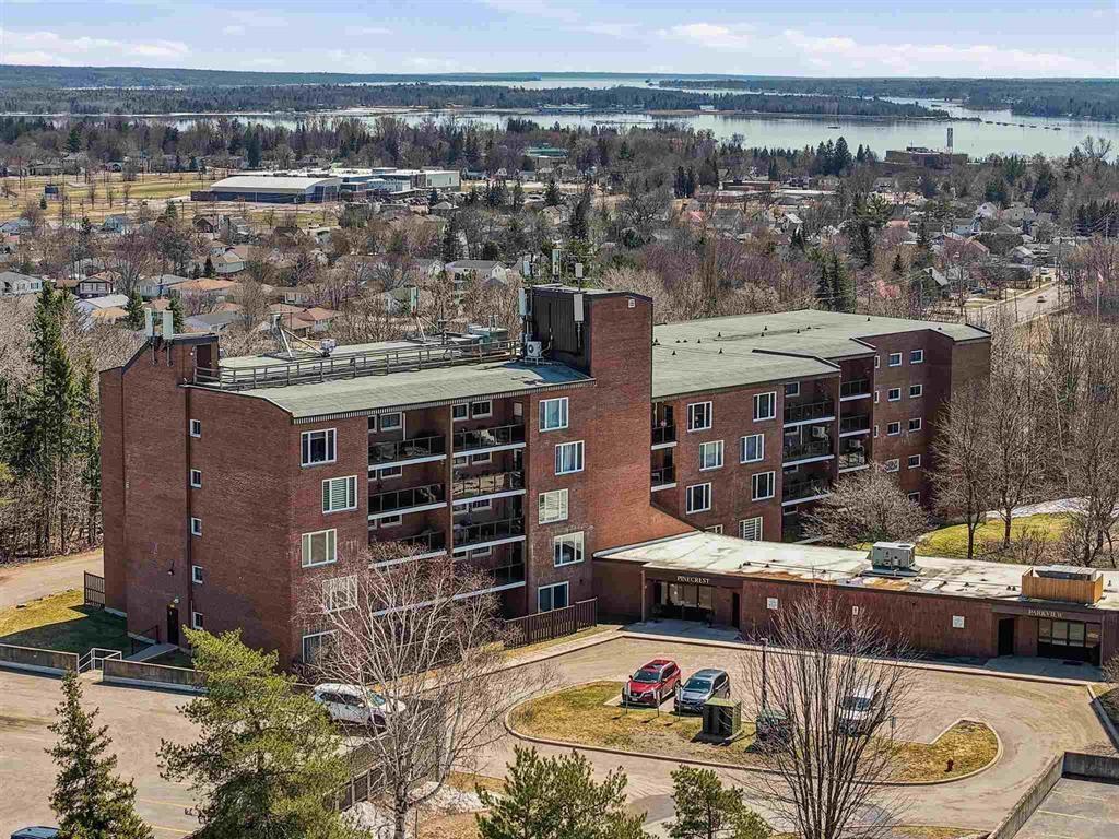 Photo of Unit 211, 313 MacDonald Avenue