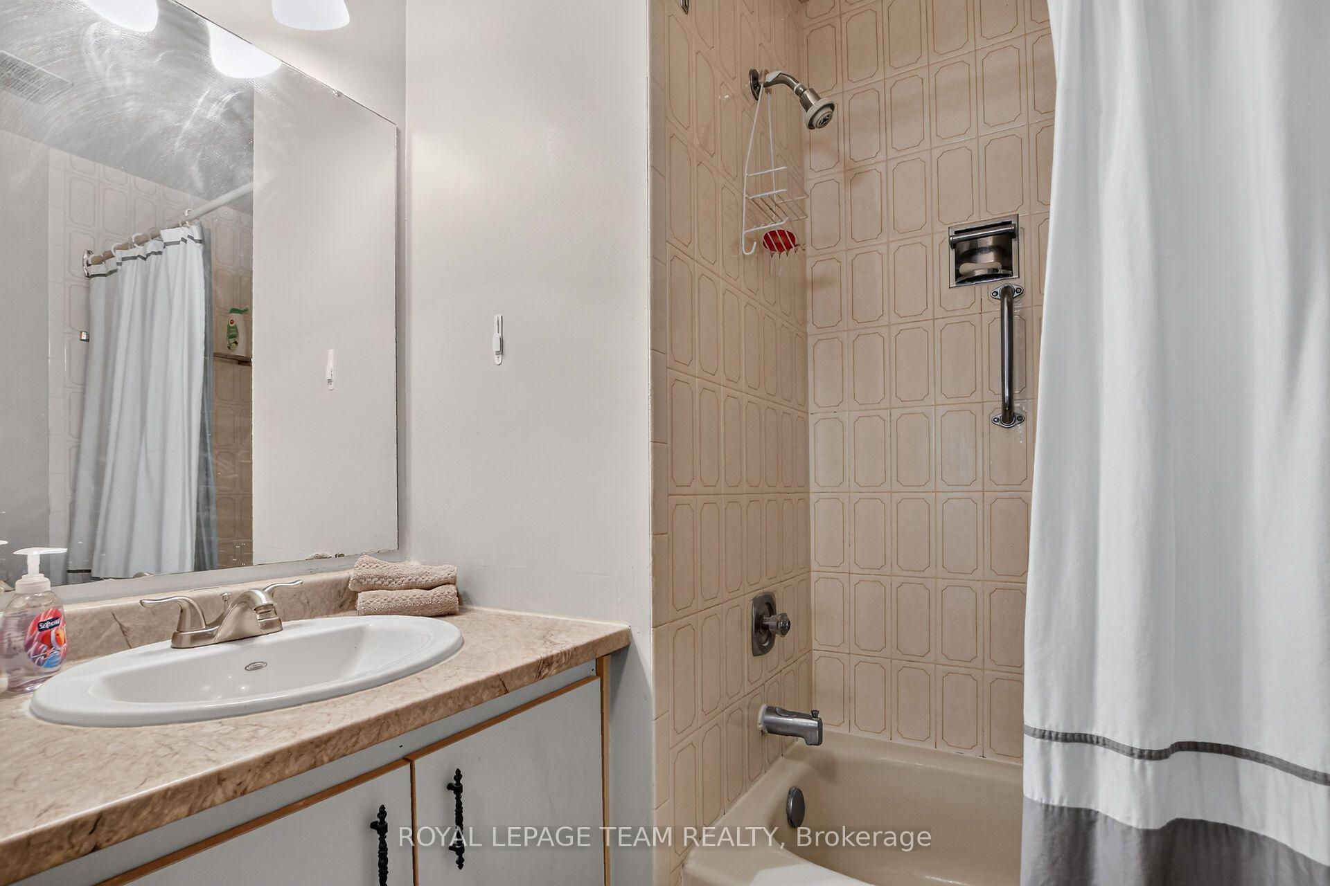 Photo 23 of Unit 15, 37C Stonehaven Drive, Ottawa, Kanata - Bridlewood — HOMEH