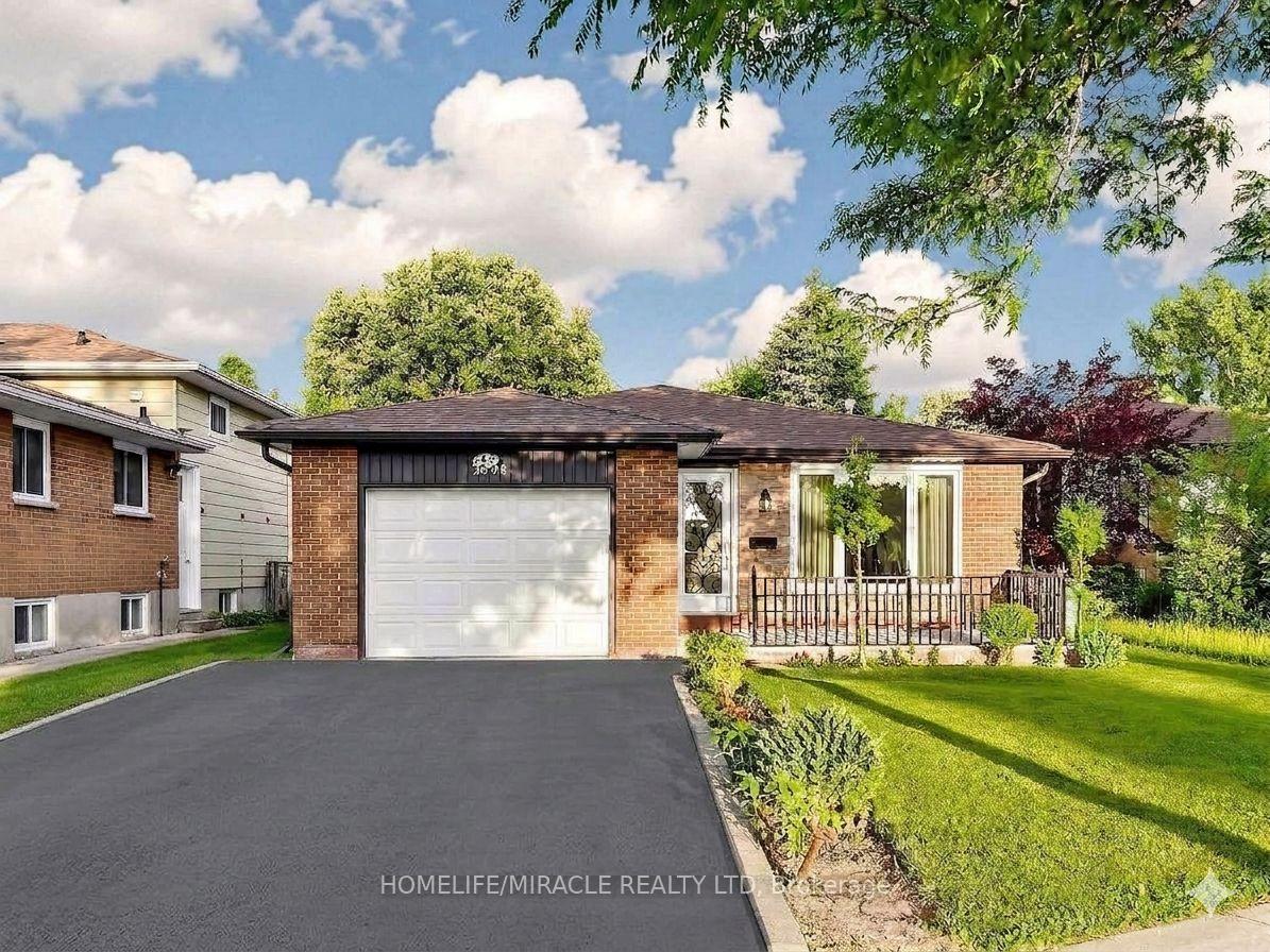 Photo 2 of 3694 Brandon Gate Drive, Mississauga, Malton — HOMEH