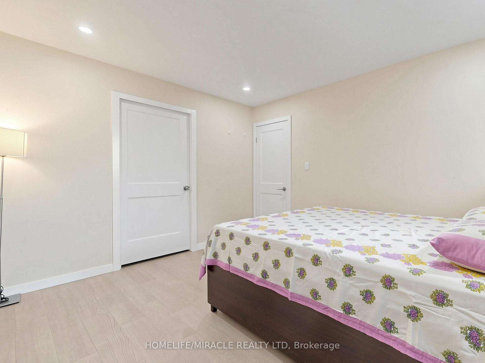 Photo 24 of 3694 Brandon Gate Drive, Mississauga, Malton — HOMEH