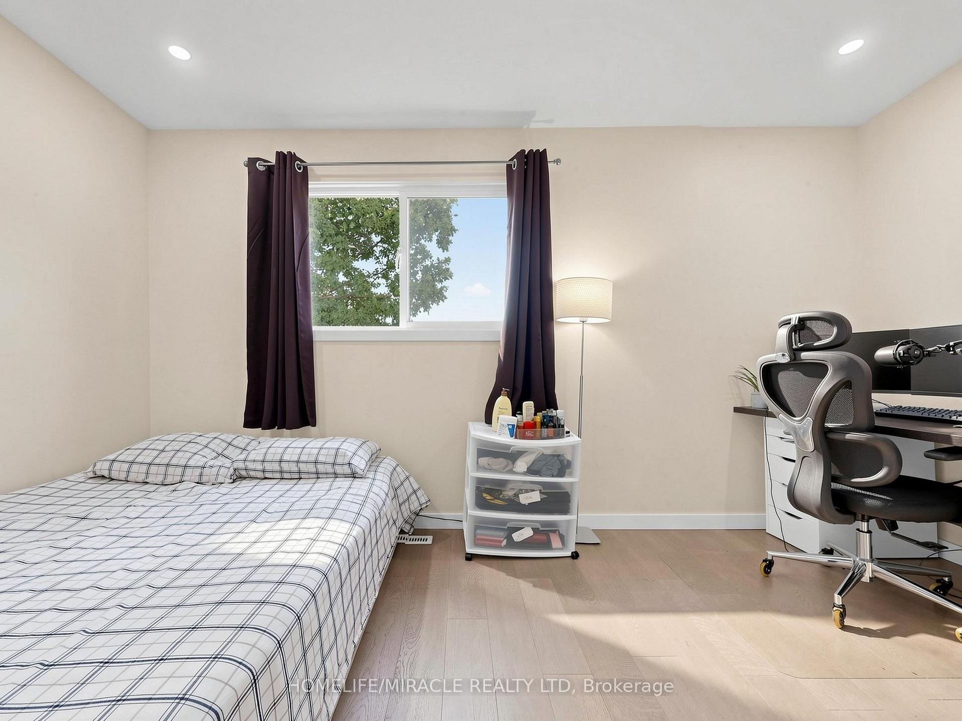 Photo 25 of 3694 Brandon Gate Drive, Mississauga, Malton — HOMEH