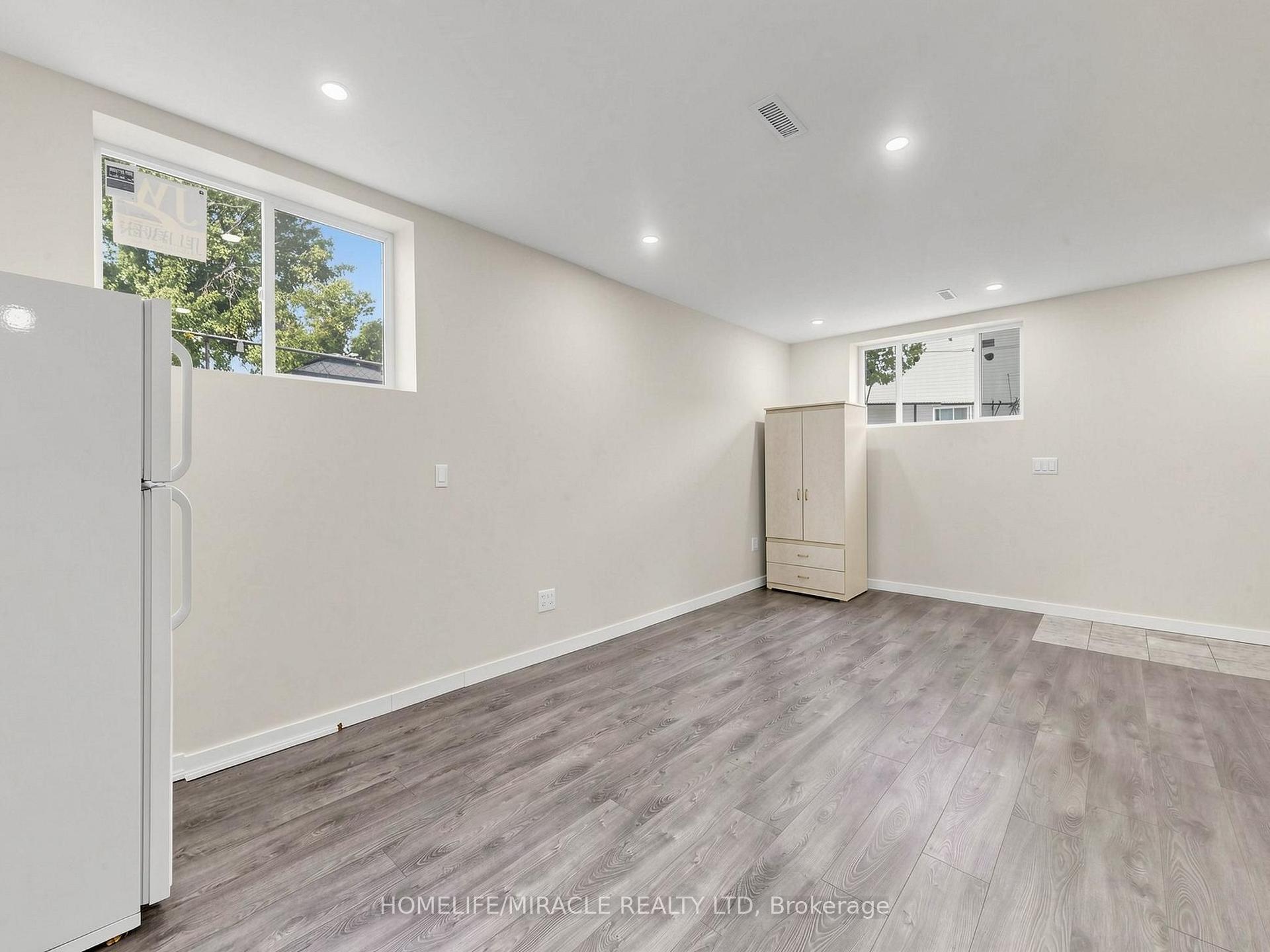 Photo 30 of 3694 Brandon Gate Drive, Mississauga, Malton — HOMEH