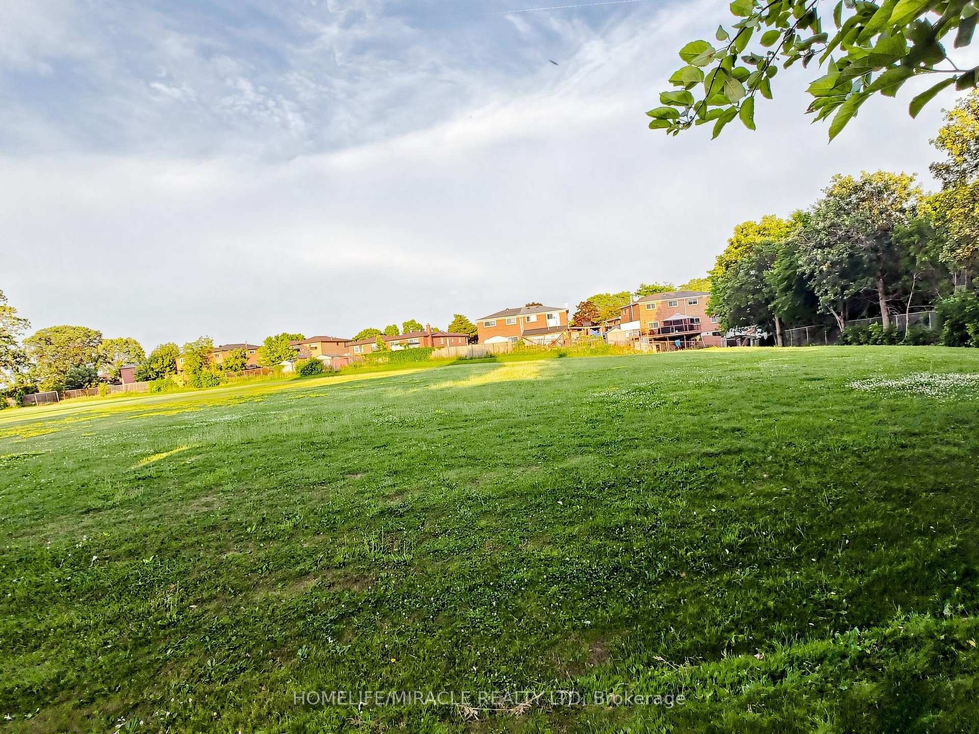 Photo 47 of 3694 Brandon Gate Drive, Mississauga, Malton — HOMEH