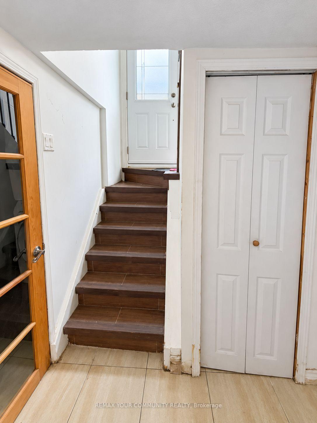 Photo 4 of Unit Lower, 100 Ellington Drive, Scarborough, Wexford-Maryvale — HOMEH