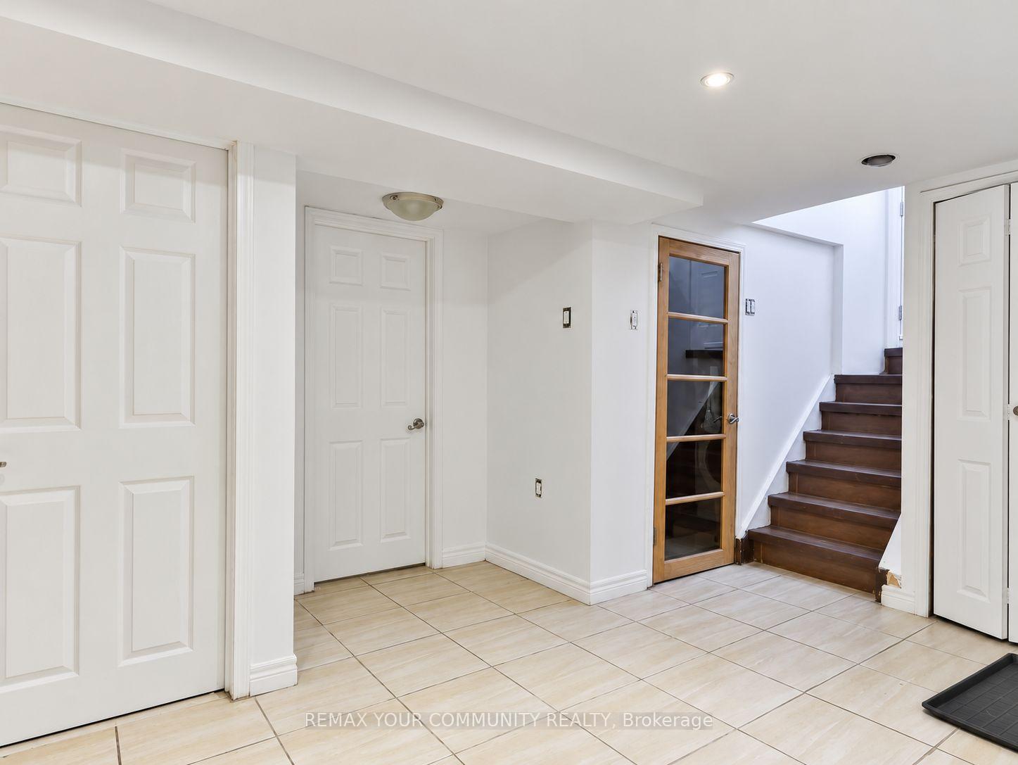 Photo 6 of Unit Lower, 100 Ellington Drive, Scarborough, Wexford-Maryvale — HOMEH