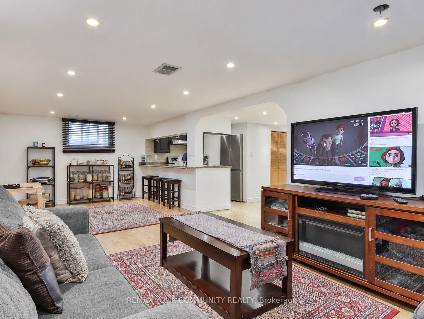 Photo 8 of Unit Lower, 100 Ellington Drive, Scarborough, Wexford-Maryvale — HOMEH