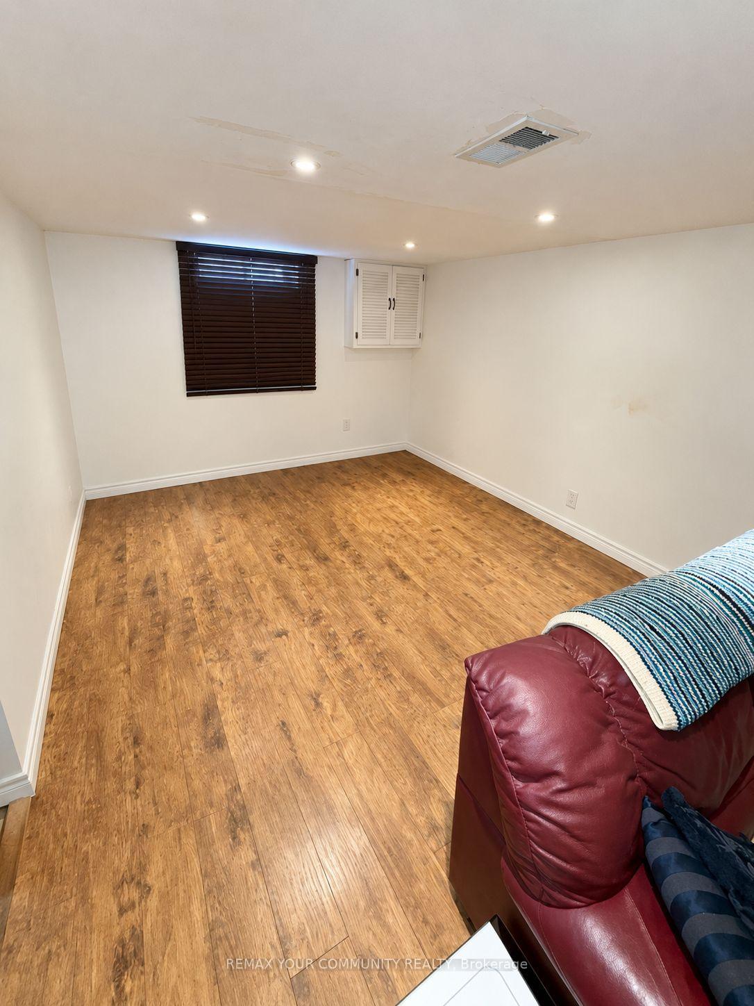 Photo 10 of Unit Lower, 100 Ellington Drive, Scarborough, Wexford-Maryvale — HOMEH