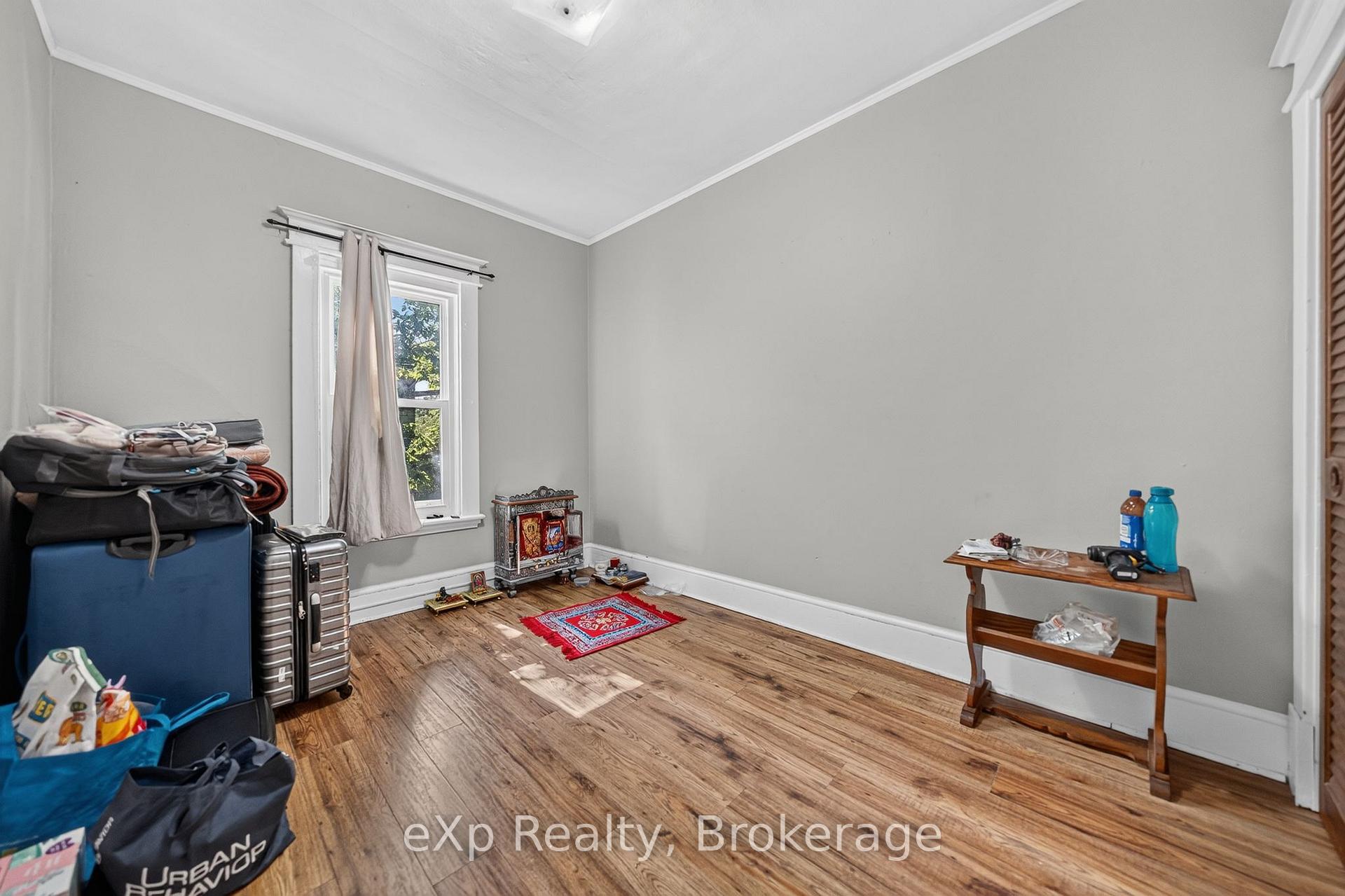 Photo 13 of 126 Chatham Street, Brantford — HOMEH