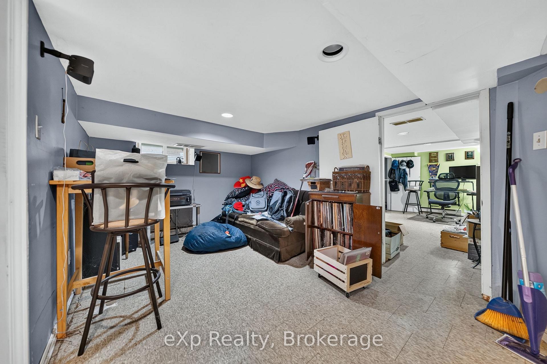 Photo 19 of 126 Chatham Street, Brantford — HOMEH