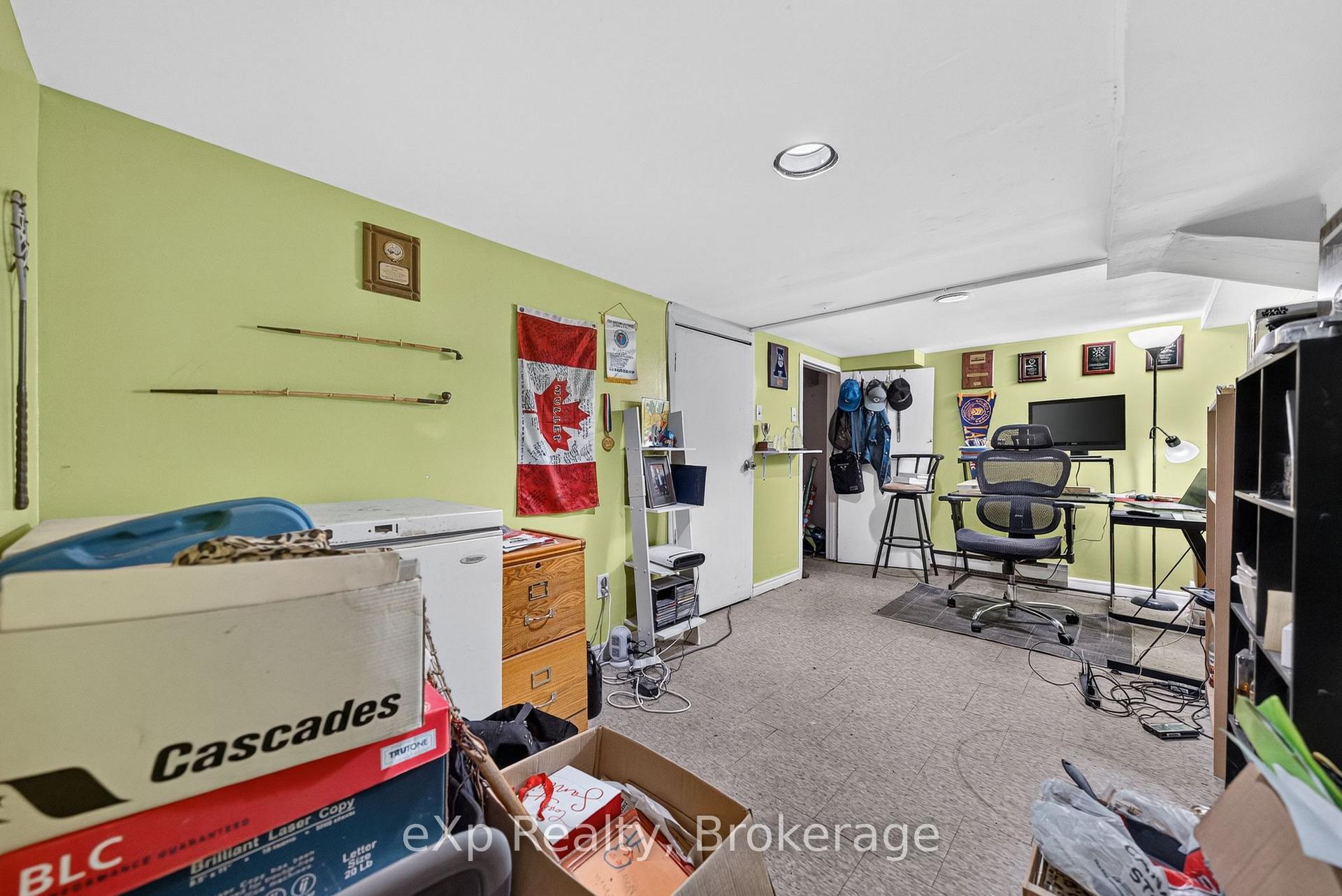 Photo 20 of 126 Chatham Street, Brantford — HOMEH
