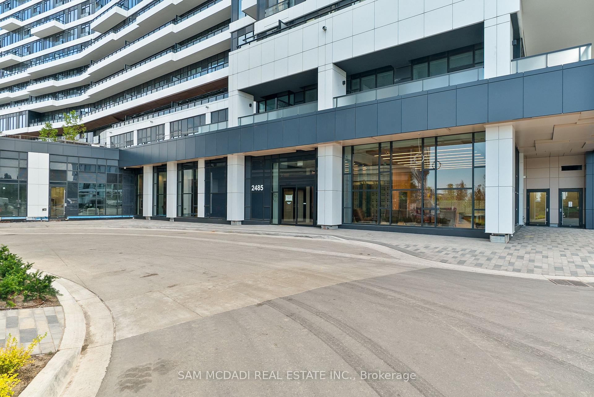 Photo 2 of 2485 Eglinton Avenue W, Mississauga, Central Erin Mills — HOMEH