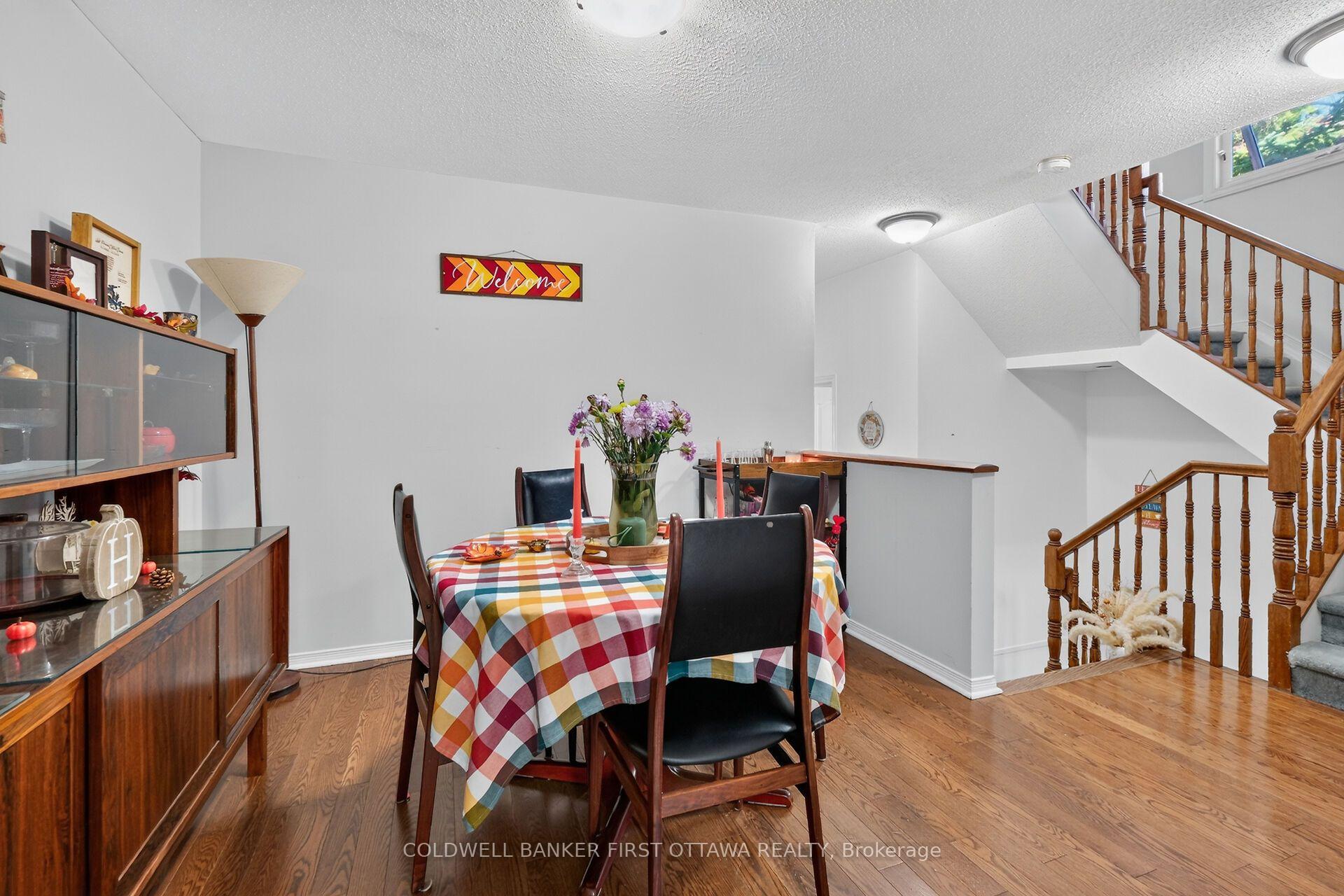 Photo 11 of Unit 17, 6154 Oak Meadows Drive, Ottawa, Chapel Hill — HOMEH
