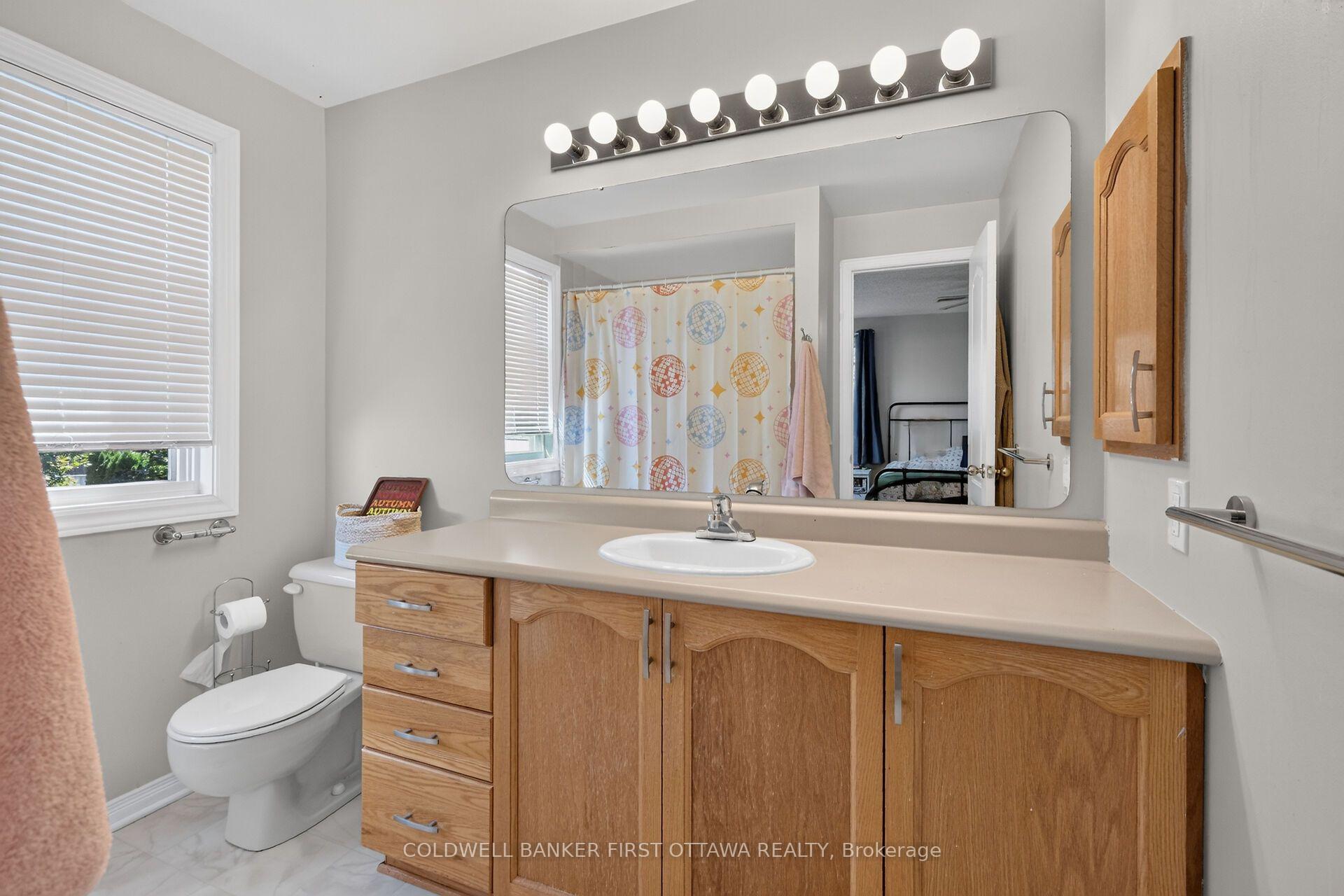 Photo 25 of Unit 17, 6154 Oak Meadows Drive, Ottawa, Chapel Hill — HOMEH