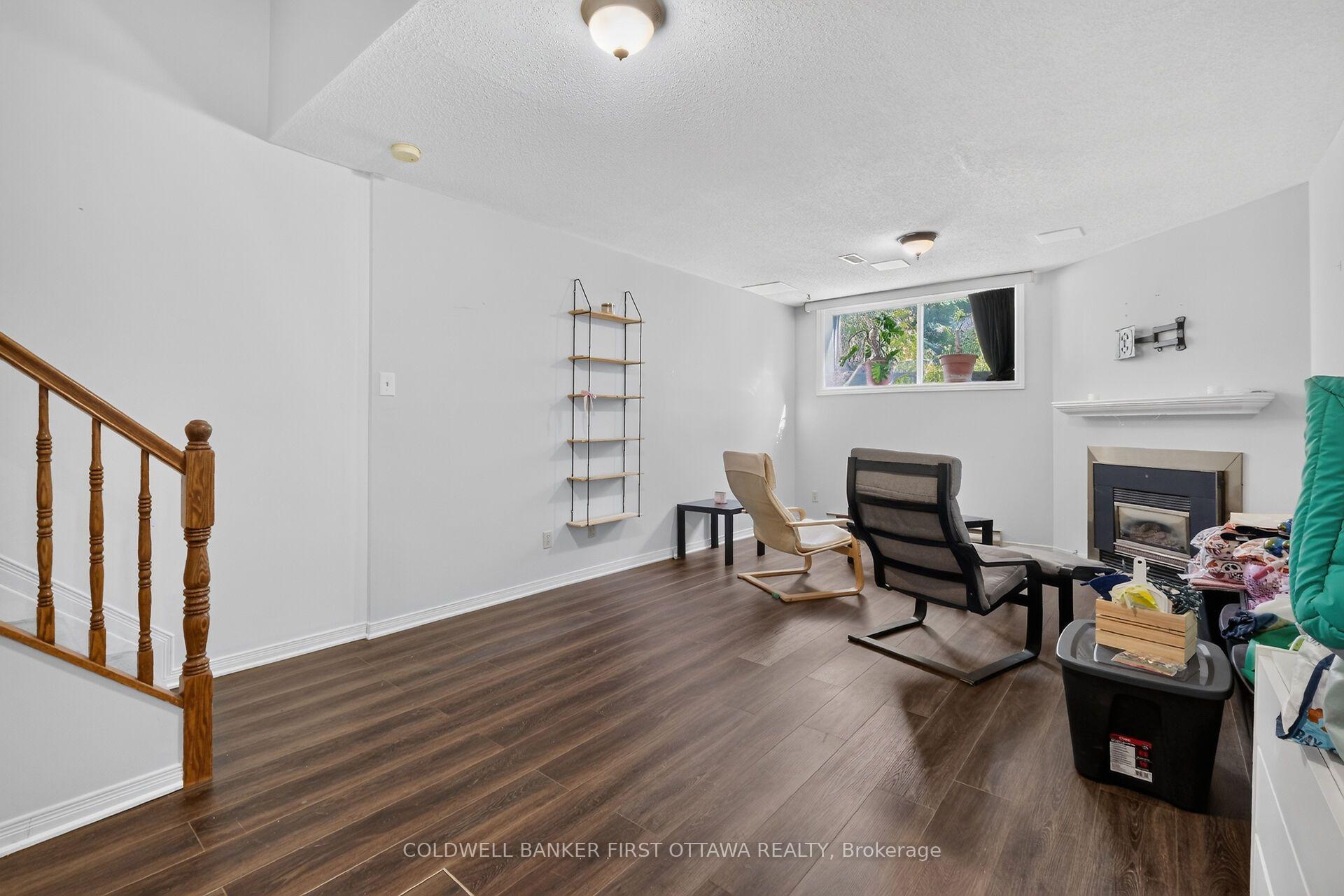 Photo 35 of Unit 17, 6154 Oak Meadows Drive, Ottawa, Chapel Hill — HOMEH