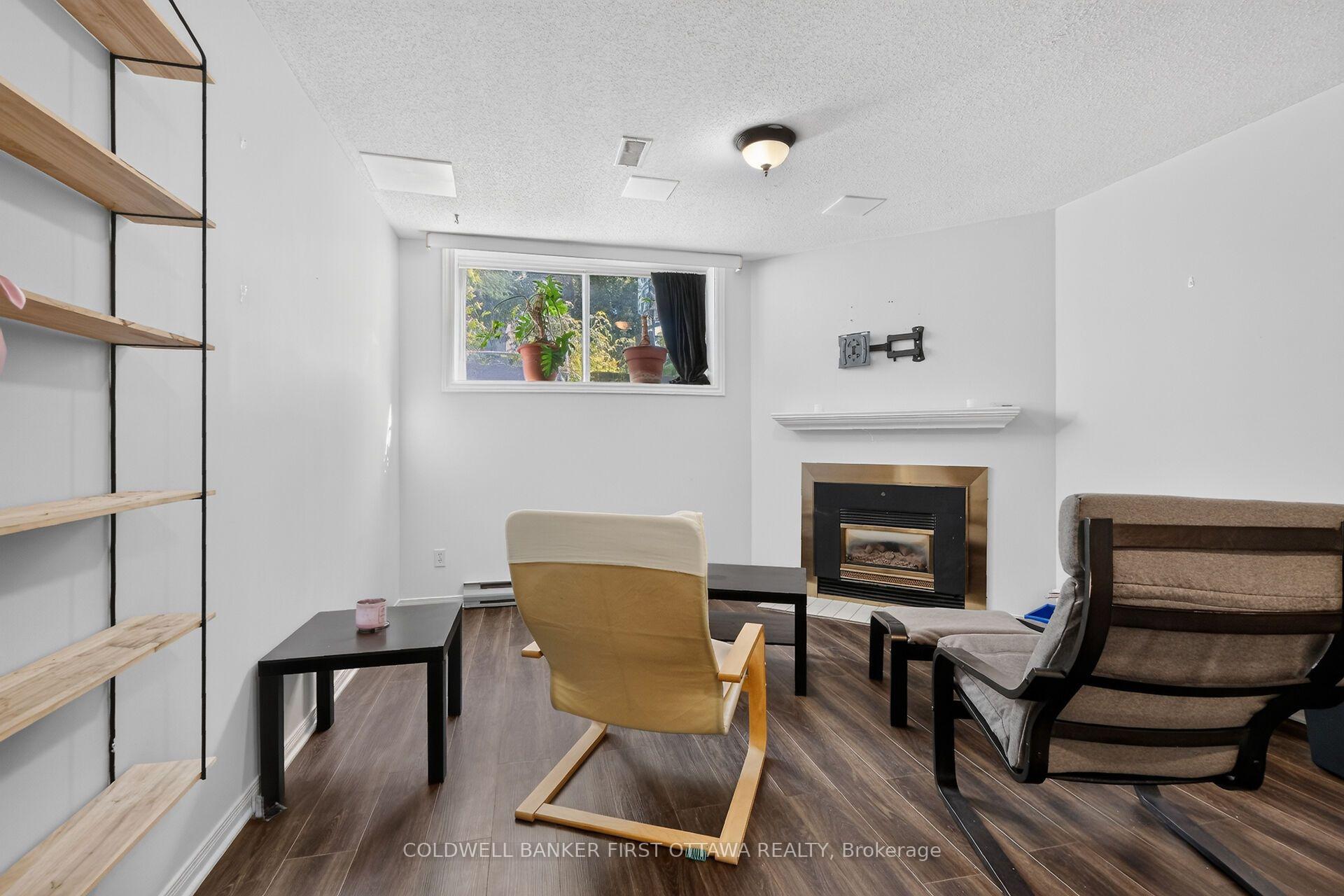 Photo 36 of Unit 17, 6154 Oak Meadows Drive, Ottawa, Chapel Hill — HOMEH