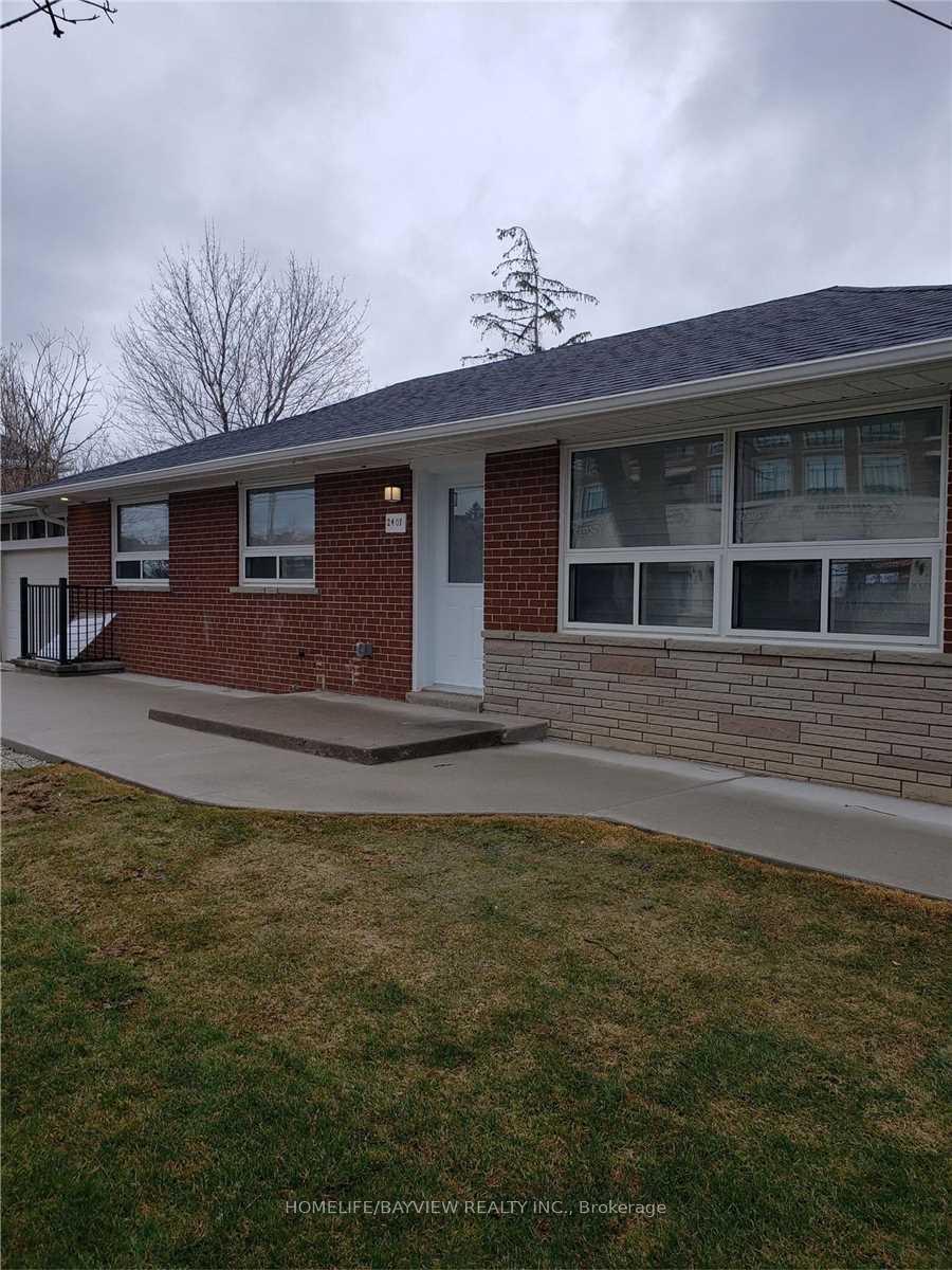 Photo 1 of 2401 Major Mackenzie Drive, Vaughan, Maple — HOMEH