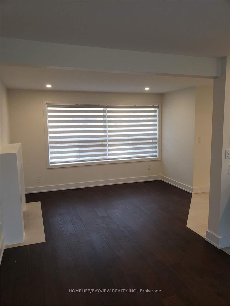 Photo 3 of 2401 Major Mackenzie Drive, Vaughan, Maple — HOMEH