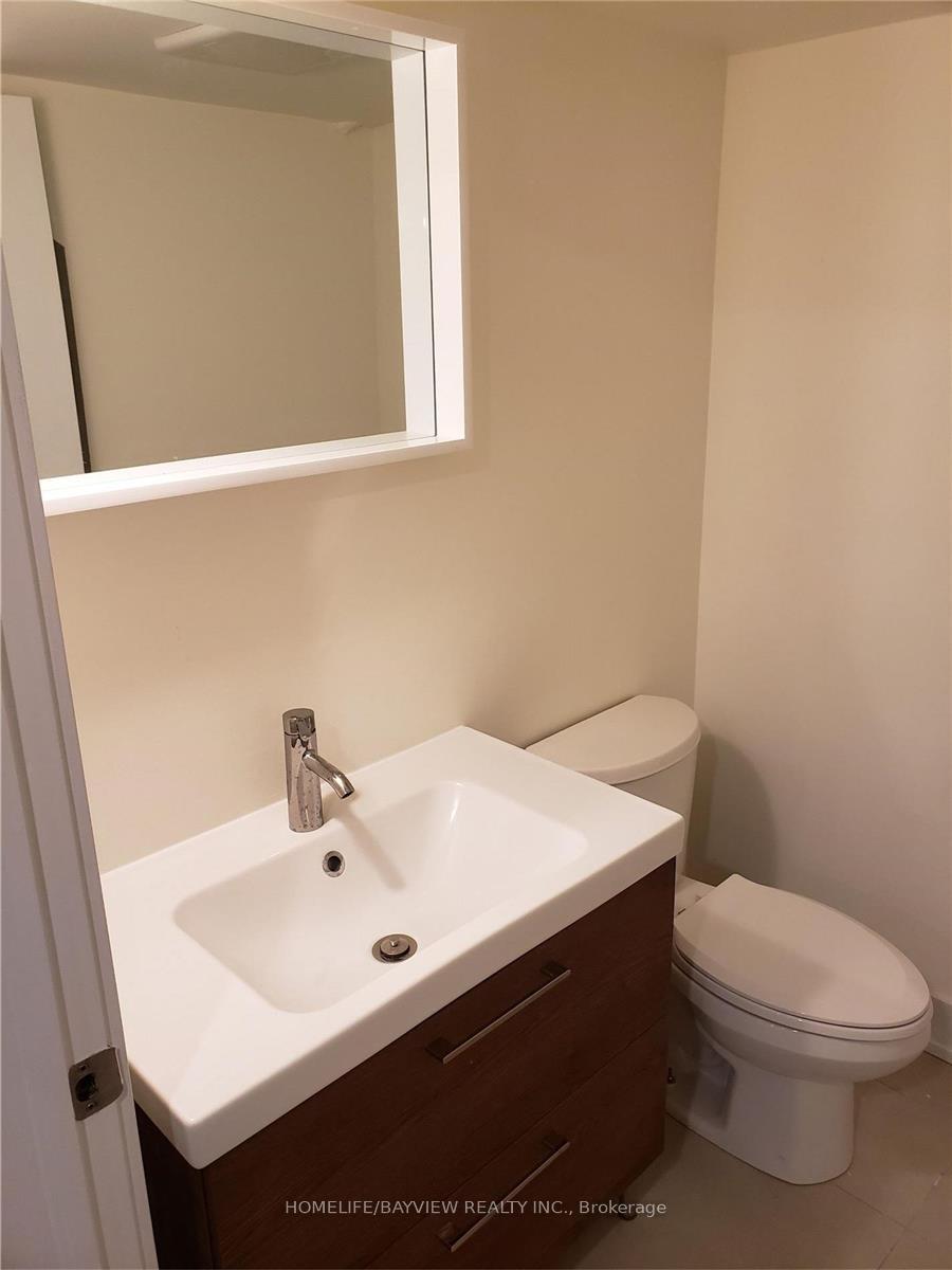 Photo 17 of 2401 Major Mackenzie Drive, Vaughan, Maple — HOMEH