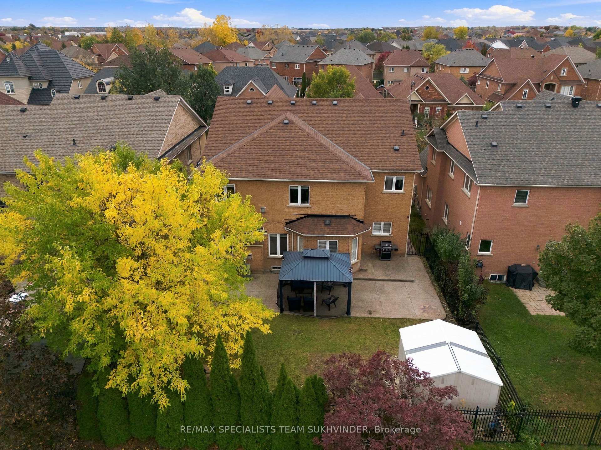 Photo 42 of 15 Saint Hubert Drive, Brampton, Vales of Castlemore North — HOMEH