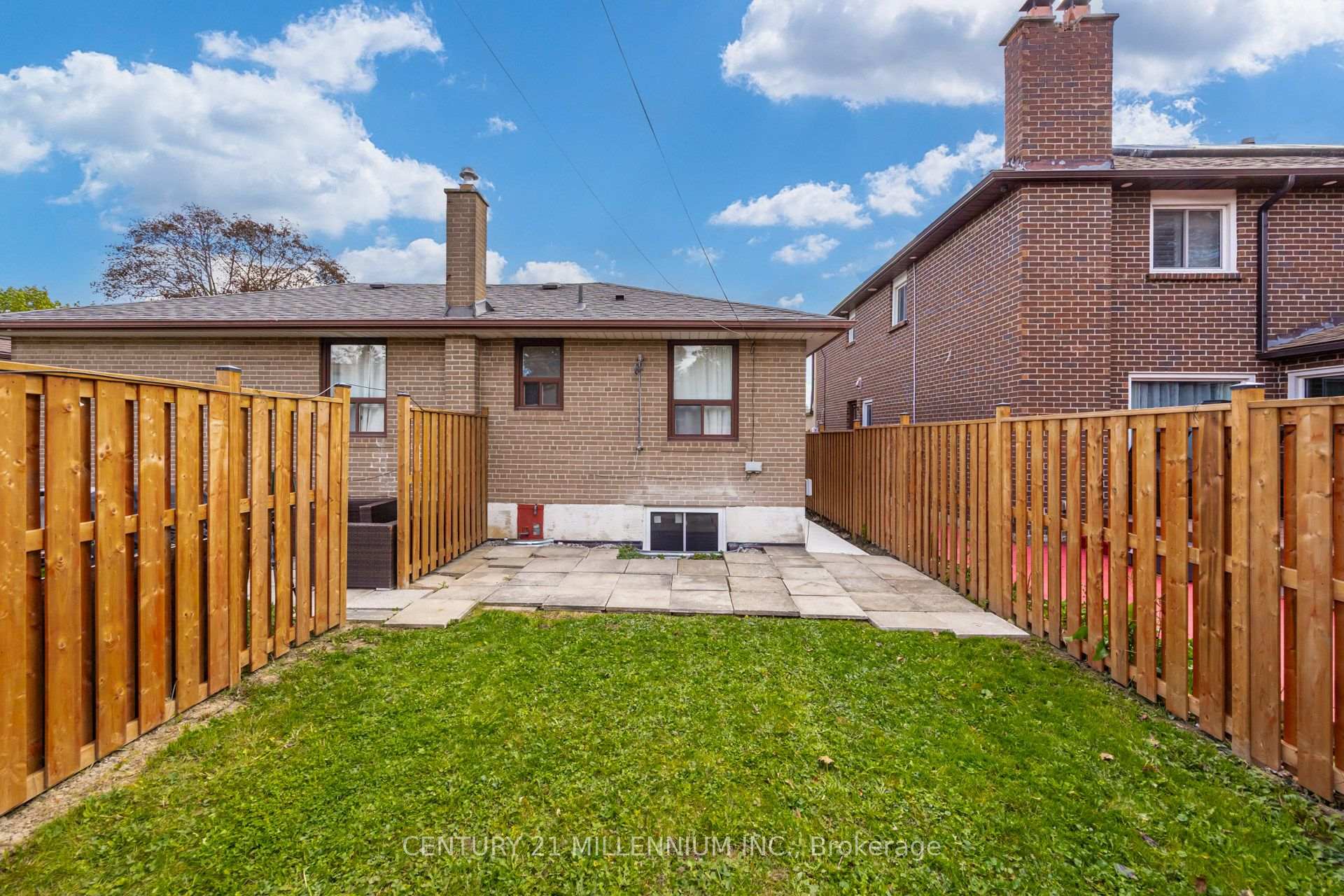 Photo 24 of Unit Basement, 18 Leneck Avenue, Brampton, Northwood Park — HOMEH