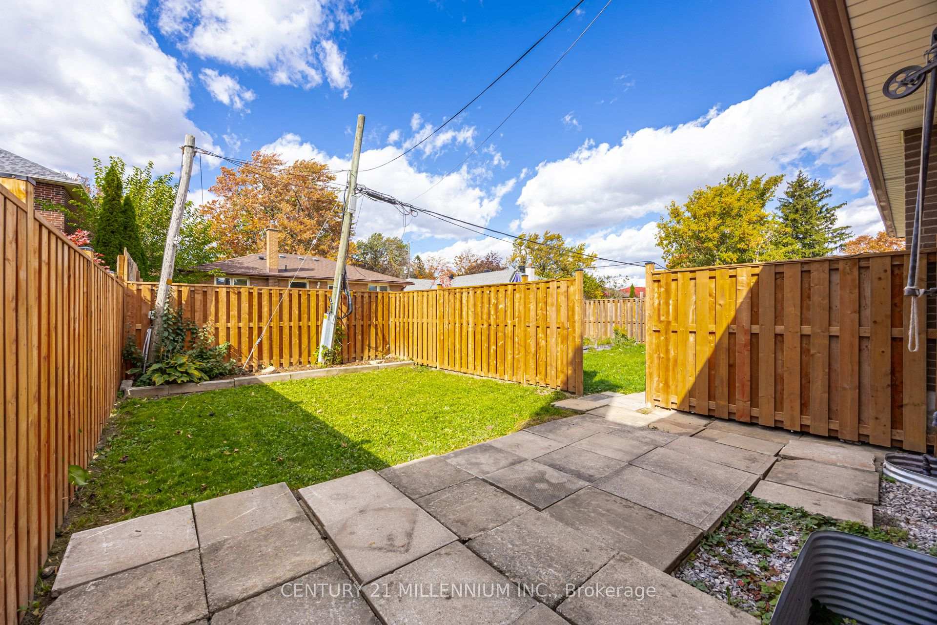 Photo 26 of Unit Basement, 18 Leneck Avenue, Brampton, Northwood Park — HOMEH