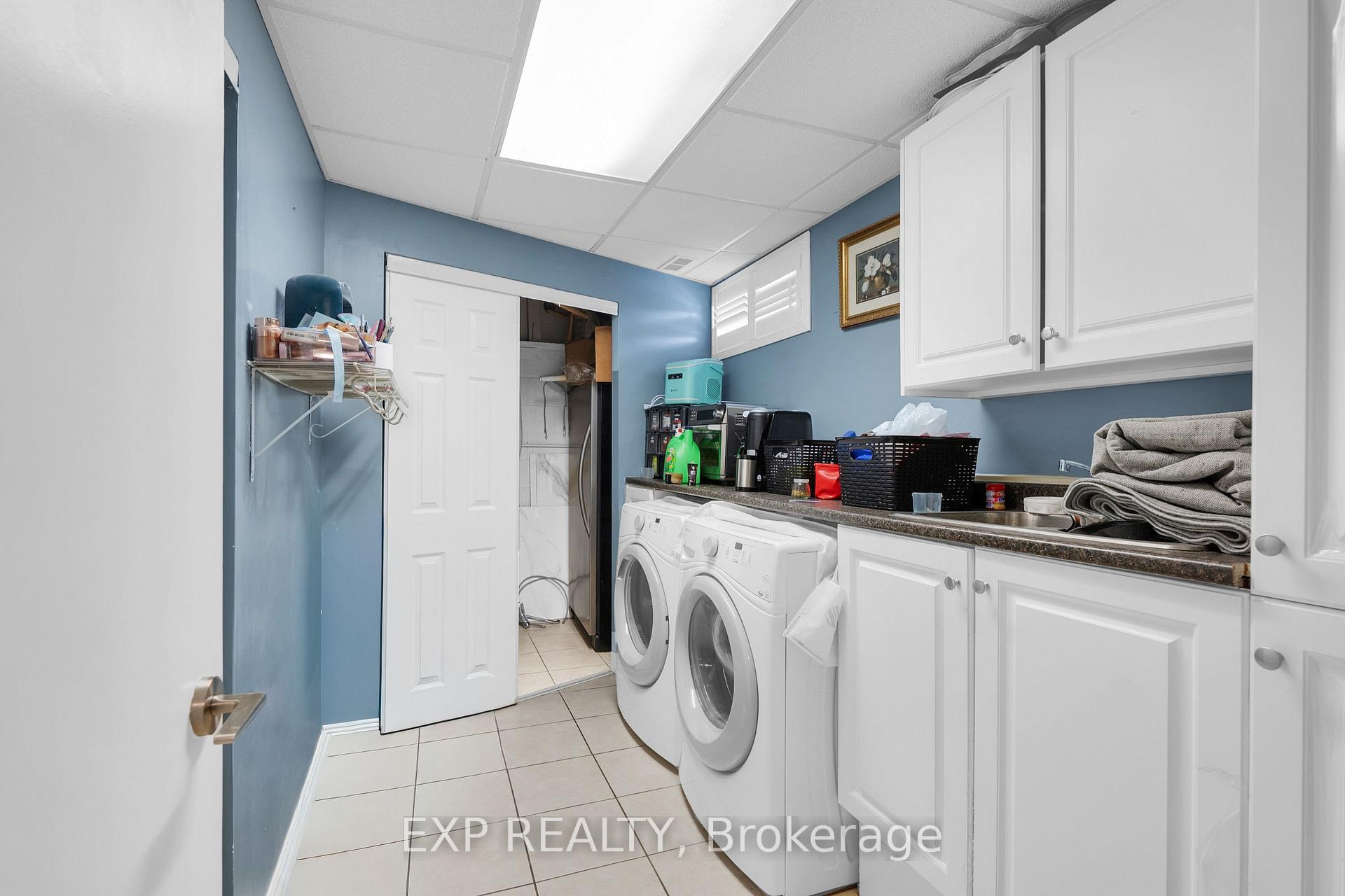 Photo 32 of 593A Scarlett Road N, Etobicoke, Humber Heights — HOMEH