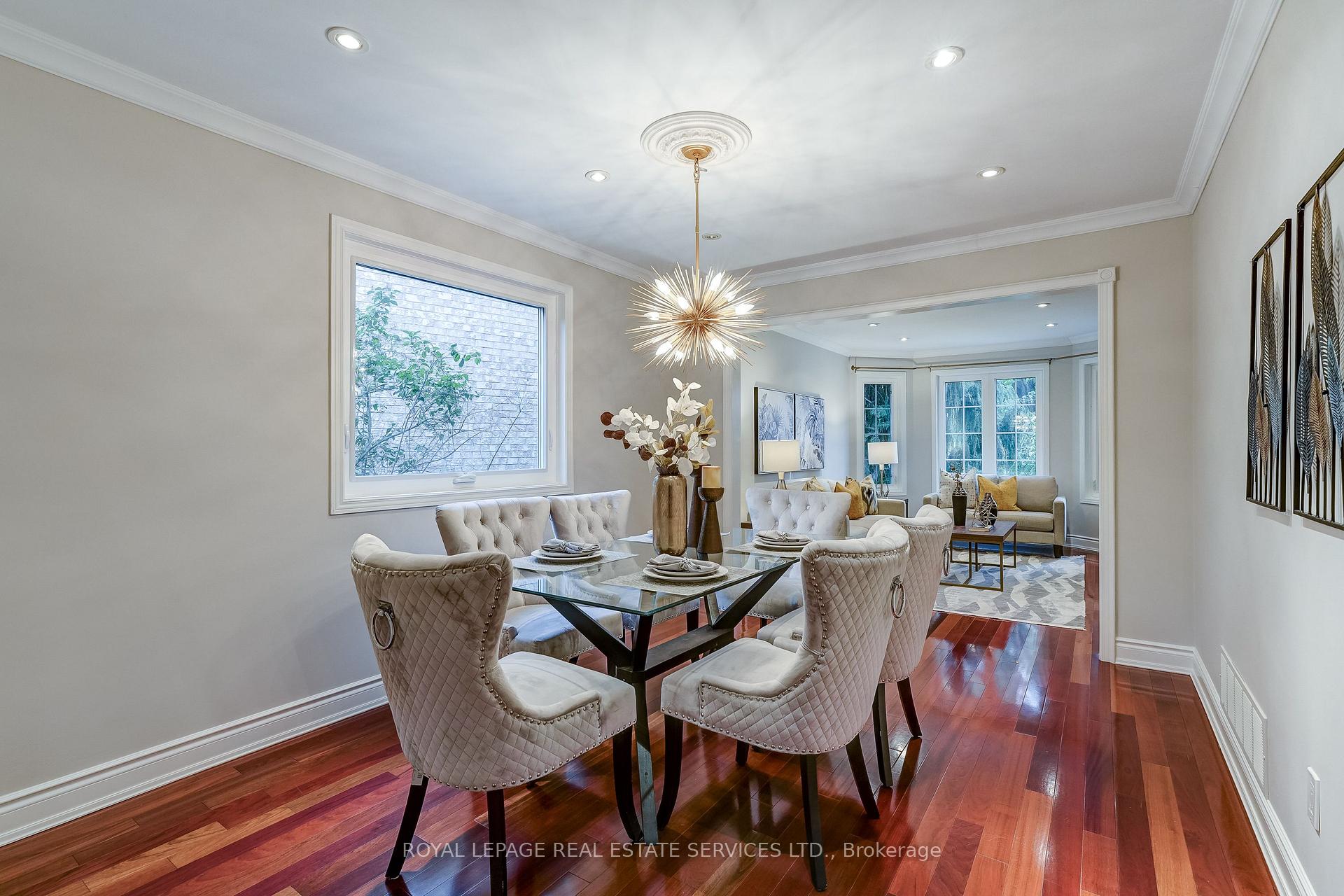 Photo 8 of 3119 Dover Crescent, Mississauga, Erin Mills — HOMEH