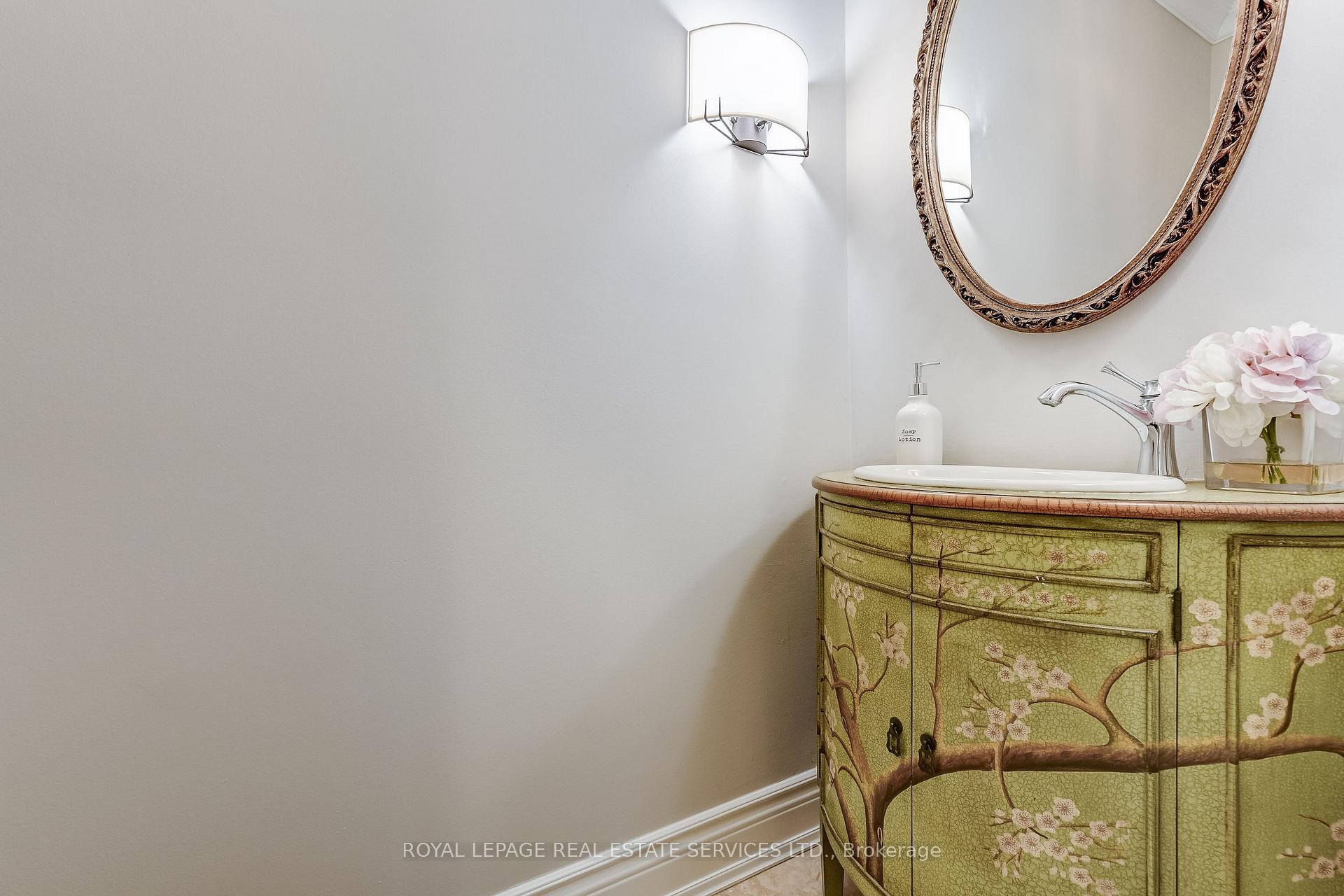 Photo 19 of 3119 Dover Crescent, Mississauga, Erin Mills — HOMEH