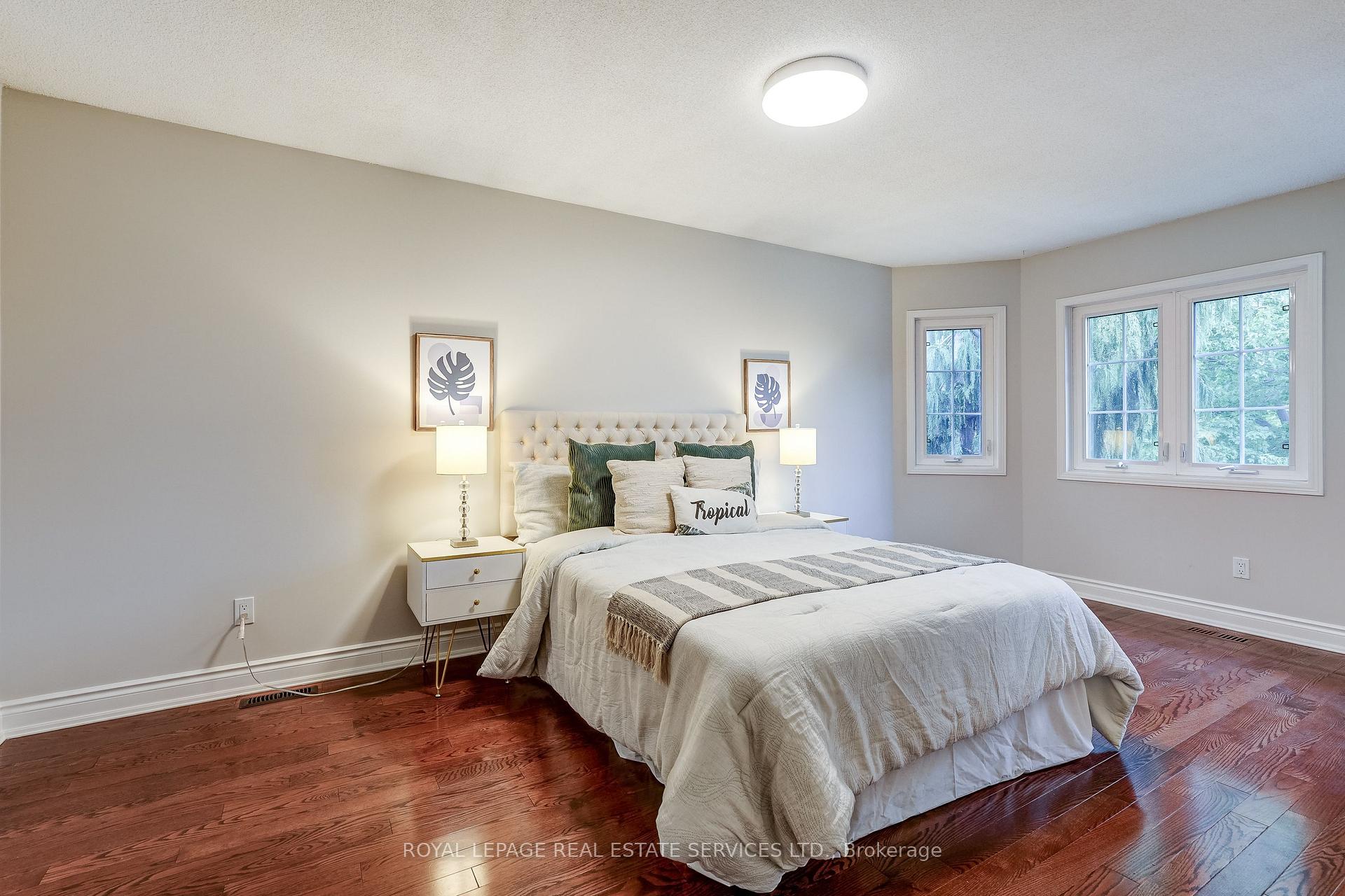 Photo 23 of 3119 Dover Crescent, Mississauga, Erin Mills — HOMEH