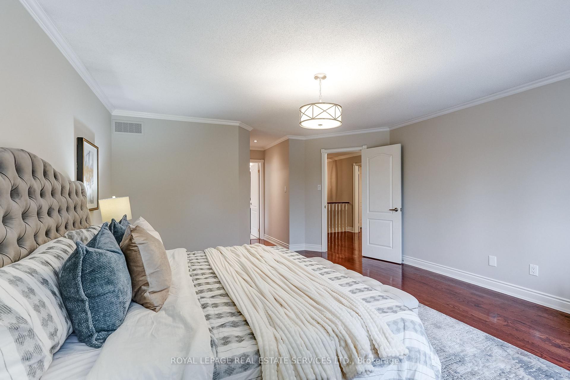 Photo 29 of 3119 Dover Crescent, Mississauga, Erin Mills — HOMEH
