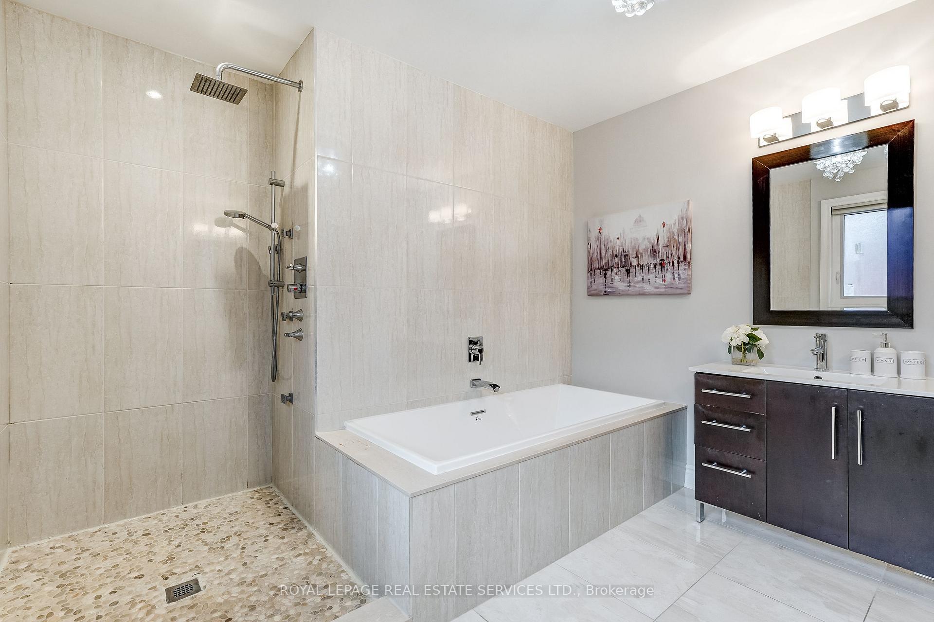 Photo 31 of 3119 Dover Crescent, Mississauga, Erin Mills — HOMEH