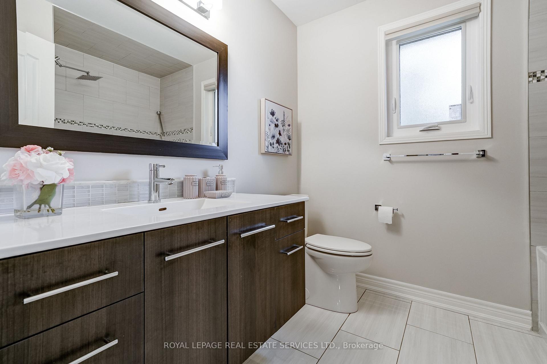 Photo 37 of 3119 Dover Crescent, Mississauga, Erin Mills — HOMEH
