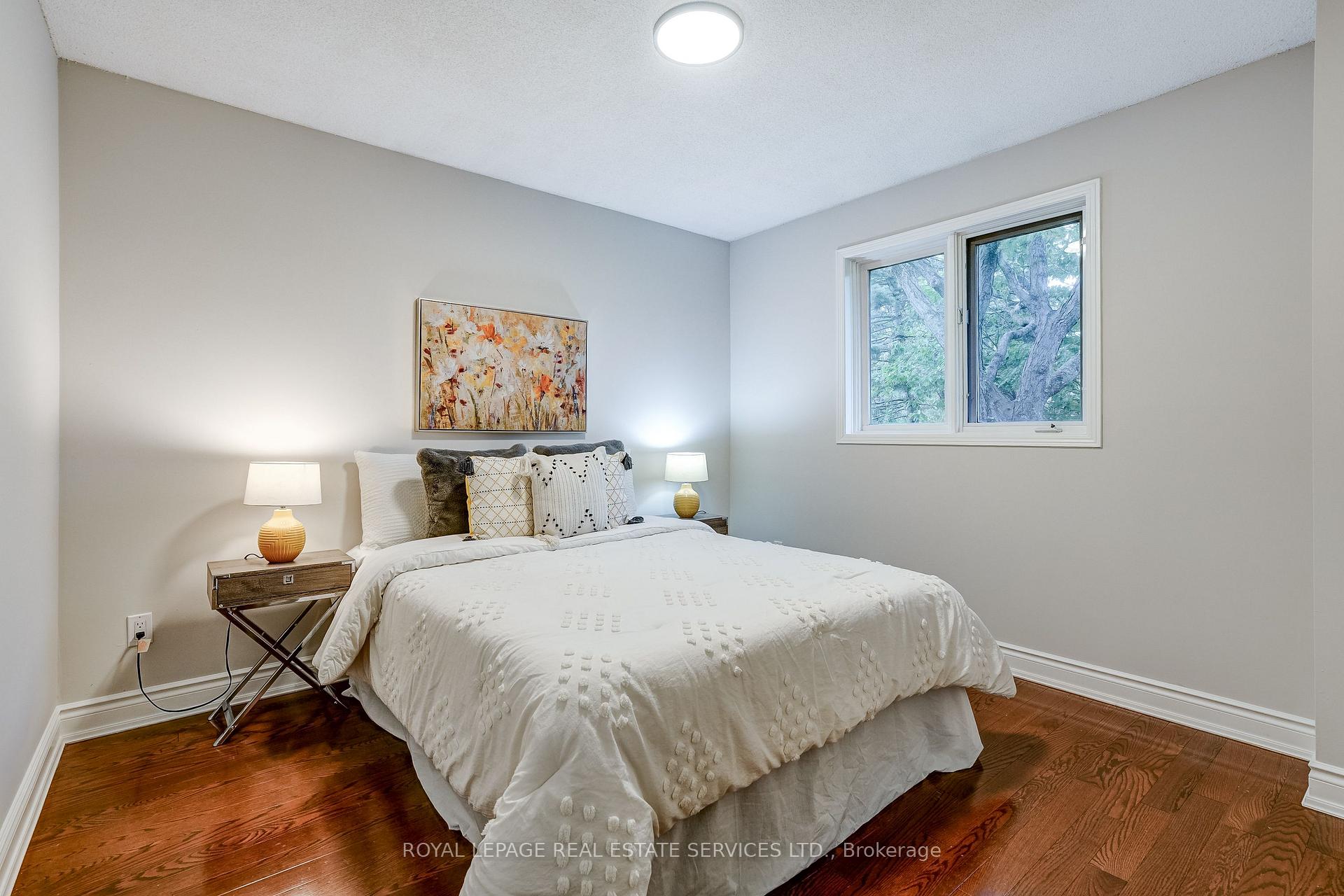 Photo 38 of 3119 Dover Crescent, Mississauga, Erin Mills — HOMEH