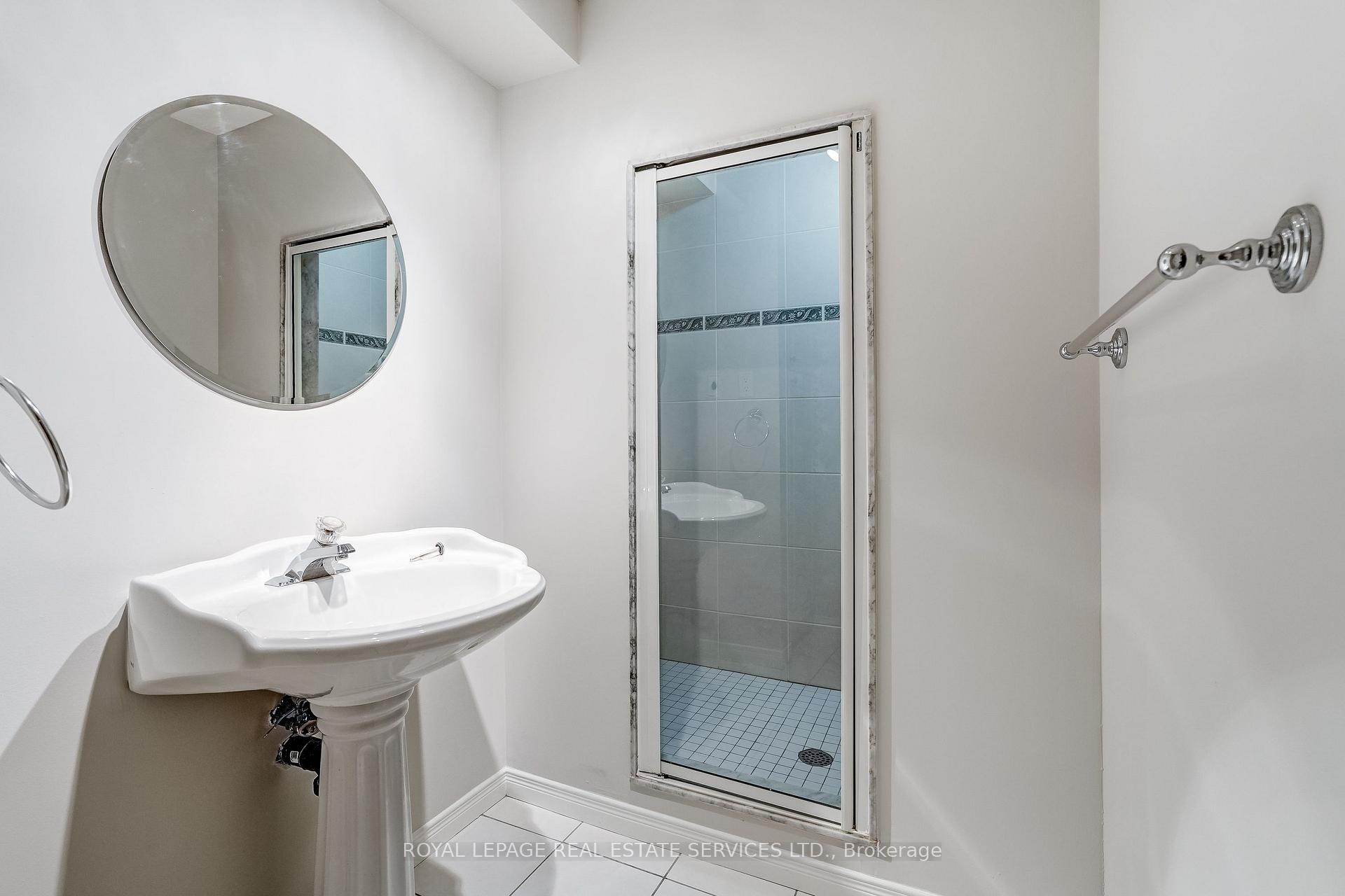 Photo 41 of 3119 Dover Crescent, Mississauga, Erin Mills — HOMEH