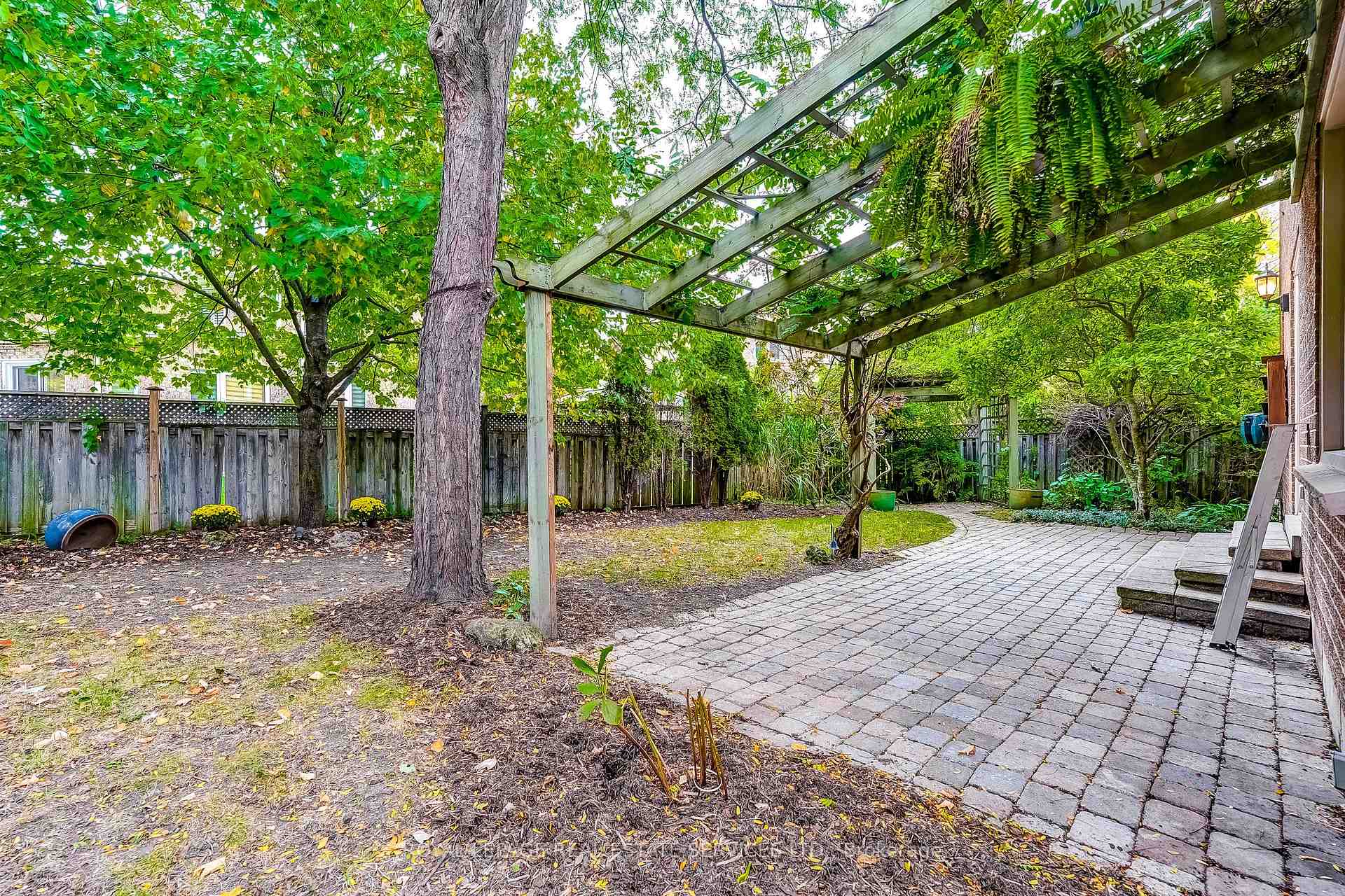 Photo 43 of 3119 Dover Crescent, Mississauga, Erin Mills — HOMEH