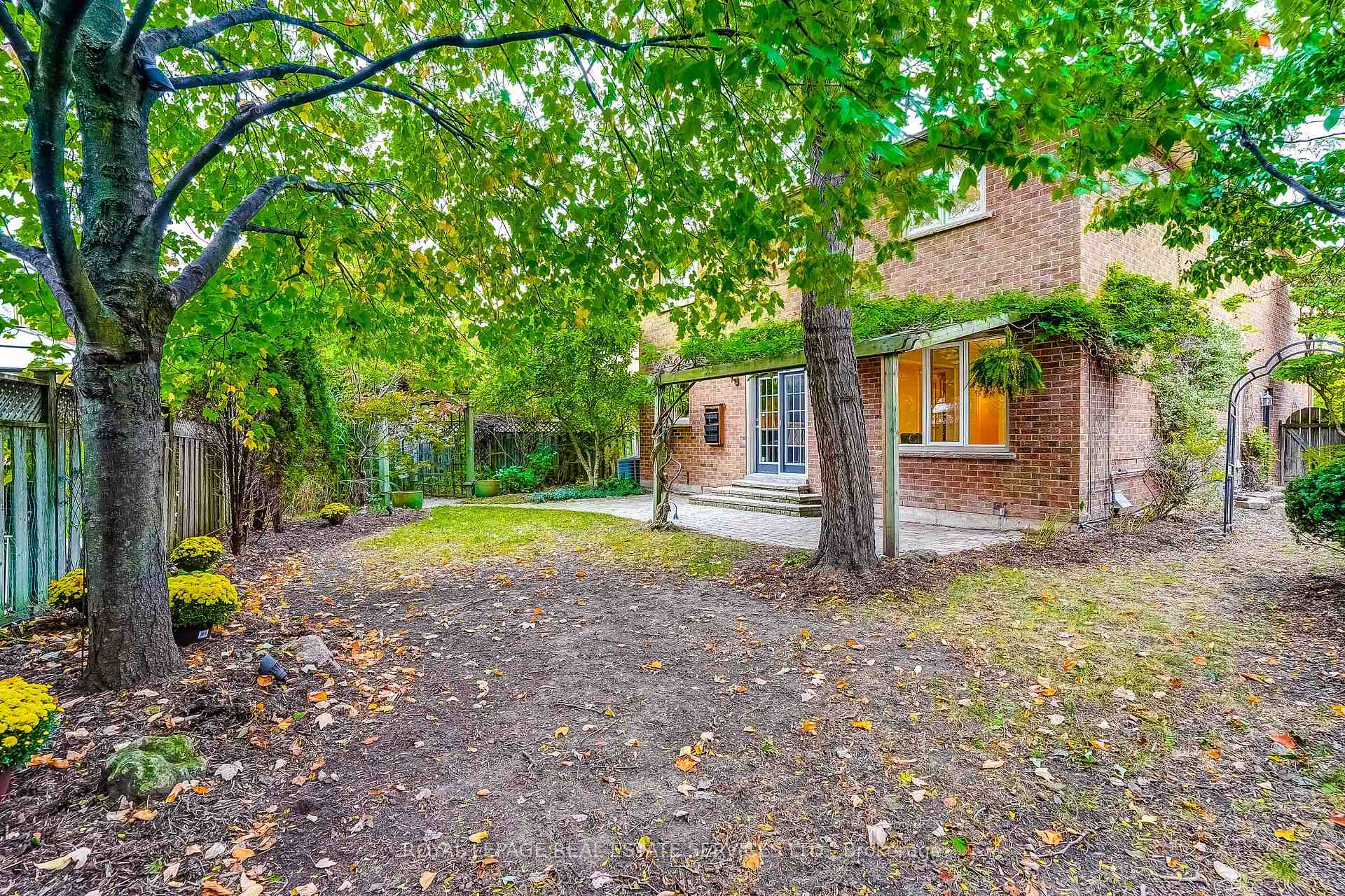 Photo 44 of 3119 Dover Crescent, Mississauga, Erin Mills — HOMEH