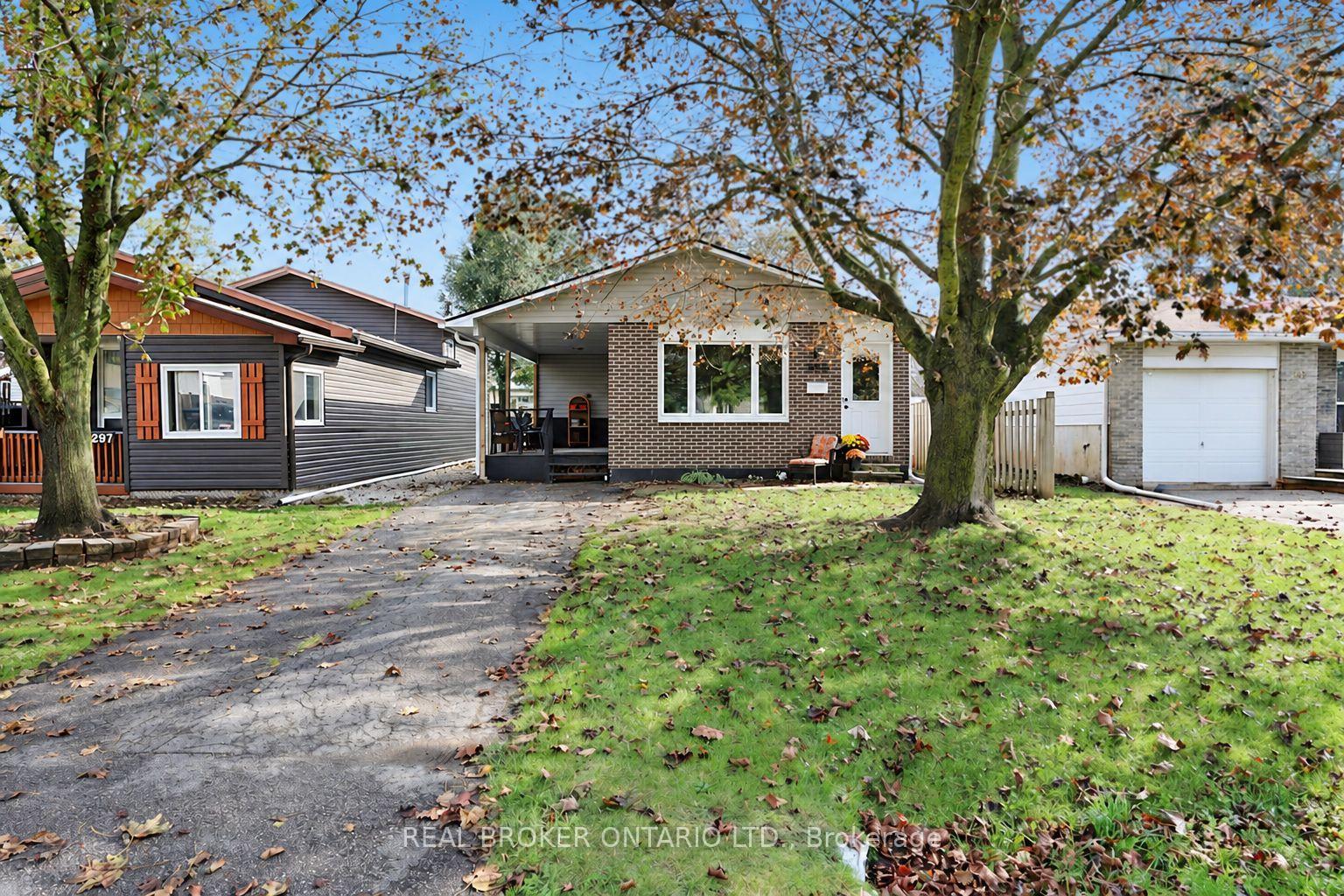 Photo 2 of 295 Crawford Street, Orillia — HOMEH