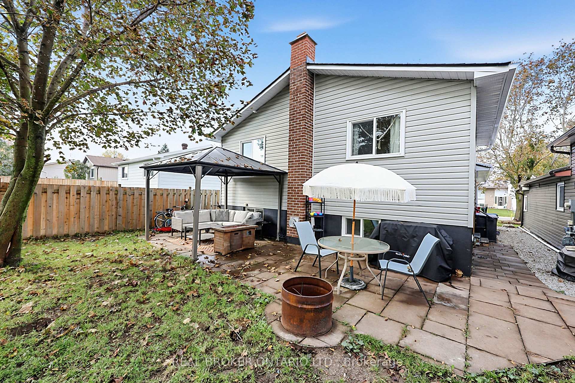 Photo 15 of 295 Crawford Street, Orillia — HOMEH