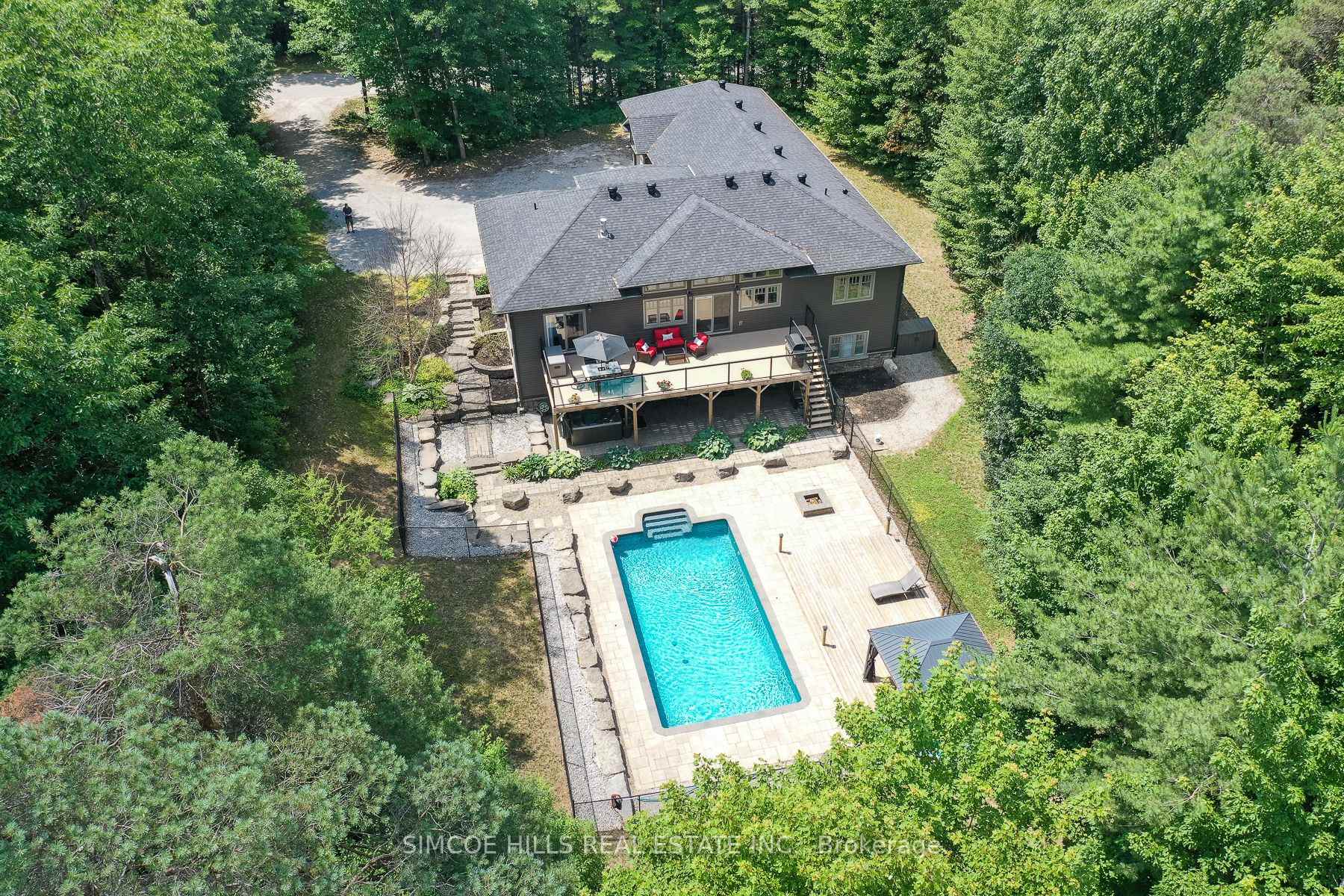 Photo 5 of 1013 Sutherland Way, Gravenhurst, Morrison — HOMEH