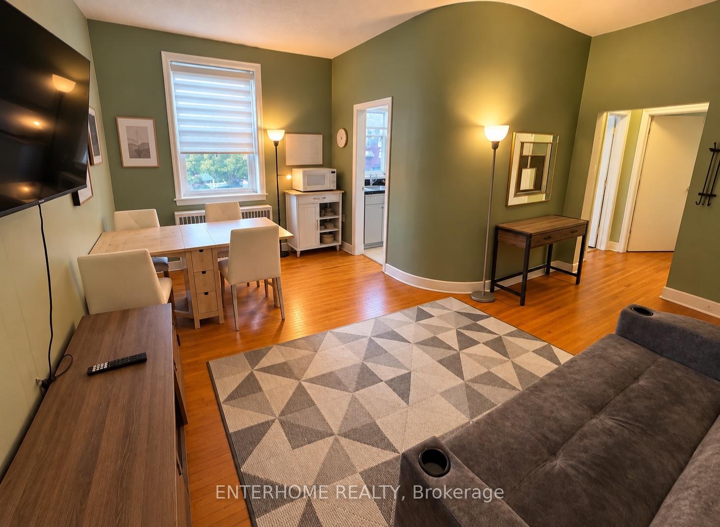 Photo of Unit 5, 51 Queen Street East