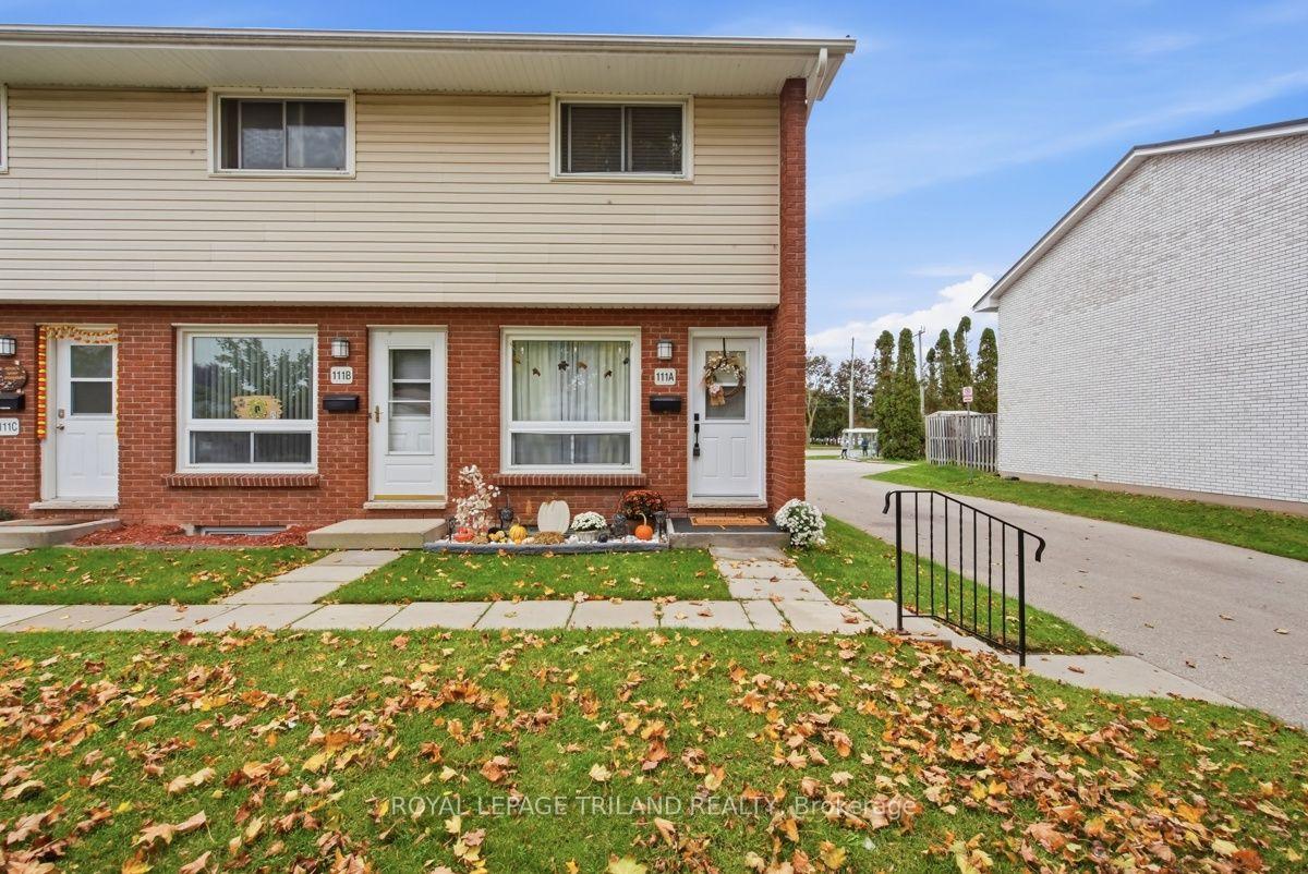 Photo 1 of Unit A, 111 Wellesley Cres, London, East I — HOMEH