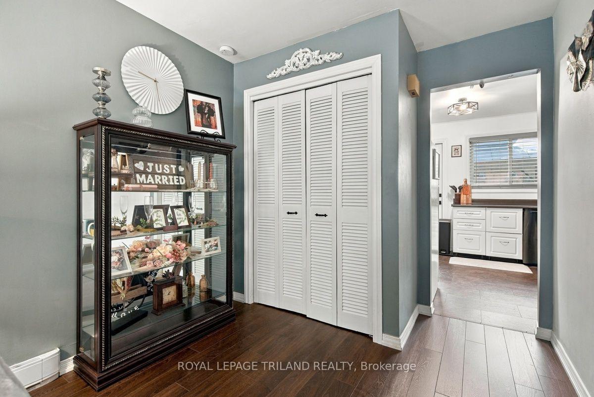 Photo 8 of Unit A, 111 Wellesley Cres, London, East I — HOMEH