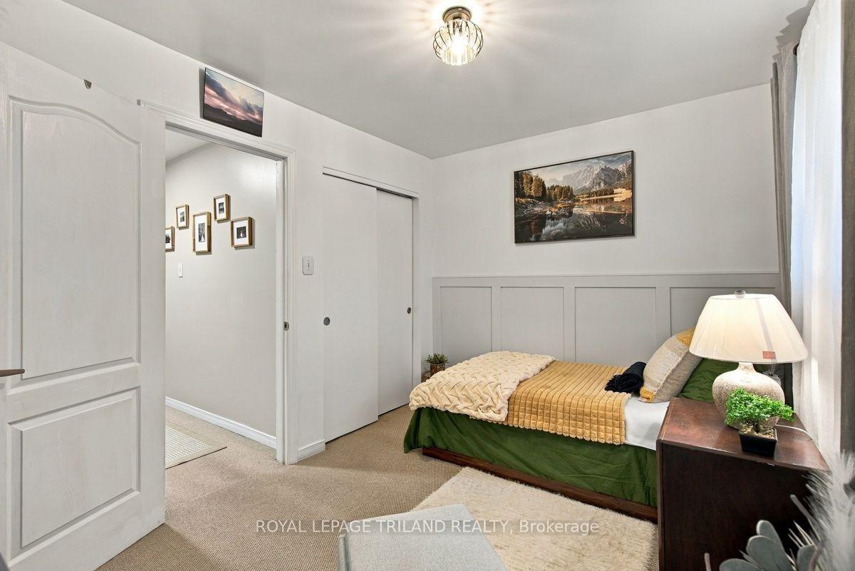Photo 17 of Unit A, 111 Wellesley Cres, London, East I — HOMEH