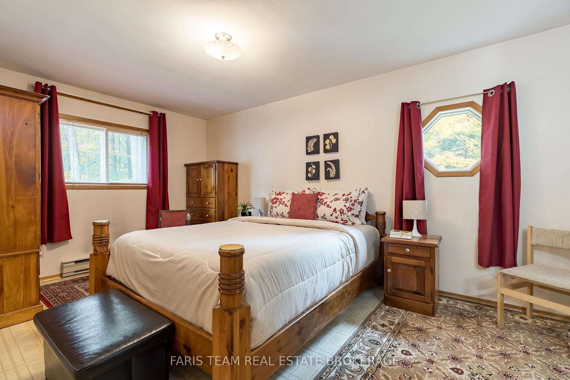 Photo 14 of 14 Chez Nous Avenue, Tiny, Rural Tiny — HOMEH