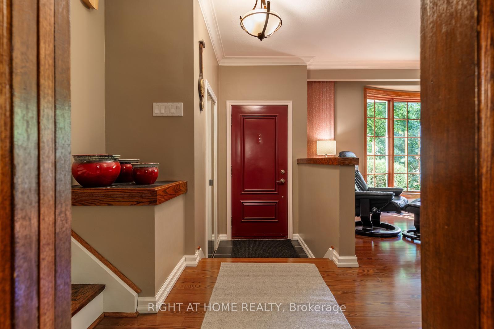 Photo 8 of 3325 Enniskillen Circle, Mississauga, Erindale — HOMEH