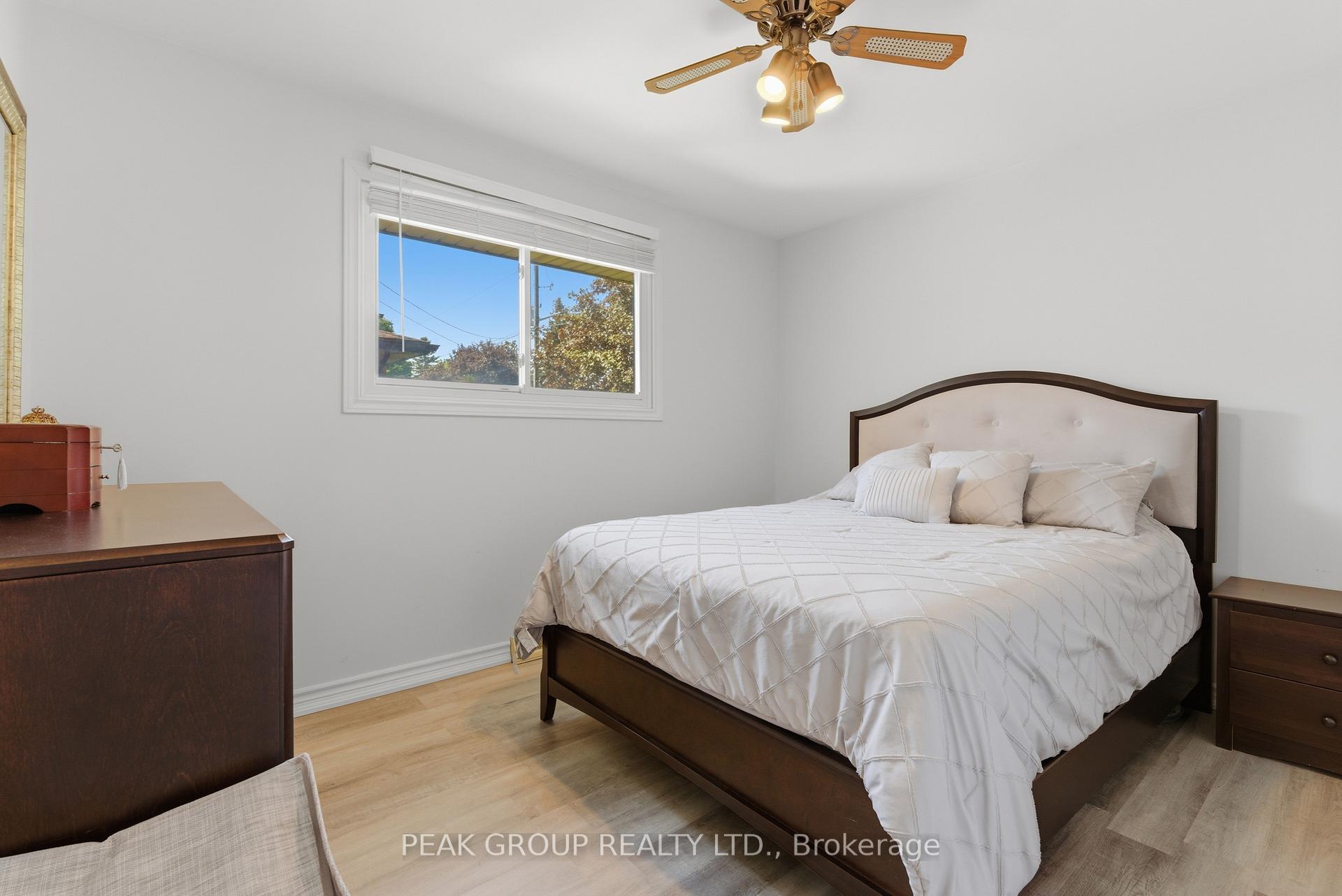 Photo 13 of 6408 Gore Street, Niagara Falls, Stamford — HOMEH
